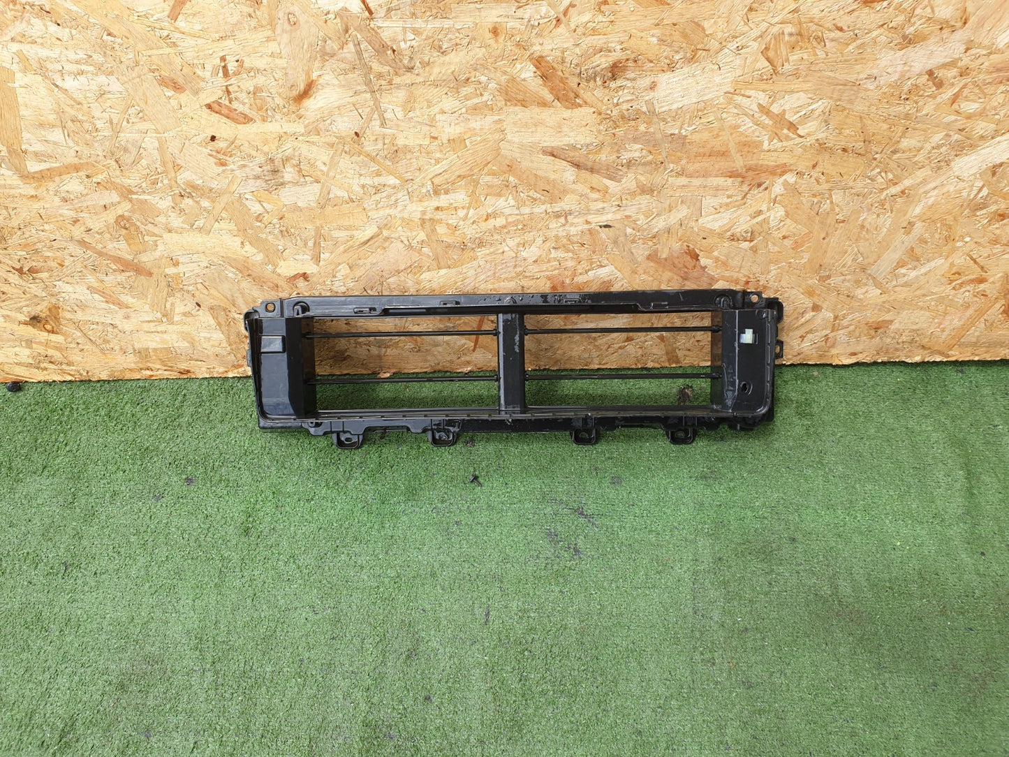 ✅2016 KIA NIRO 2 EV S-A 1.6P FRONT BUMPER AIR DUCT 86953-G5500 + WARRANTY A164 - Image 1