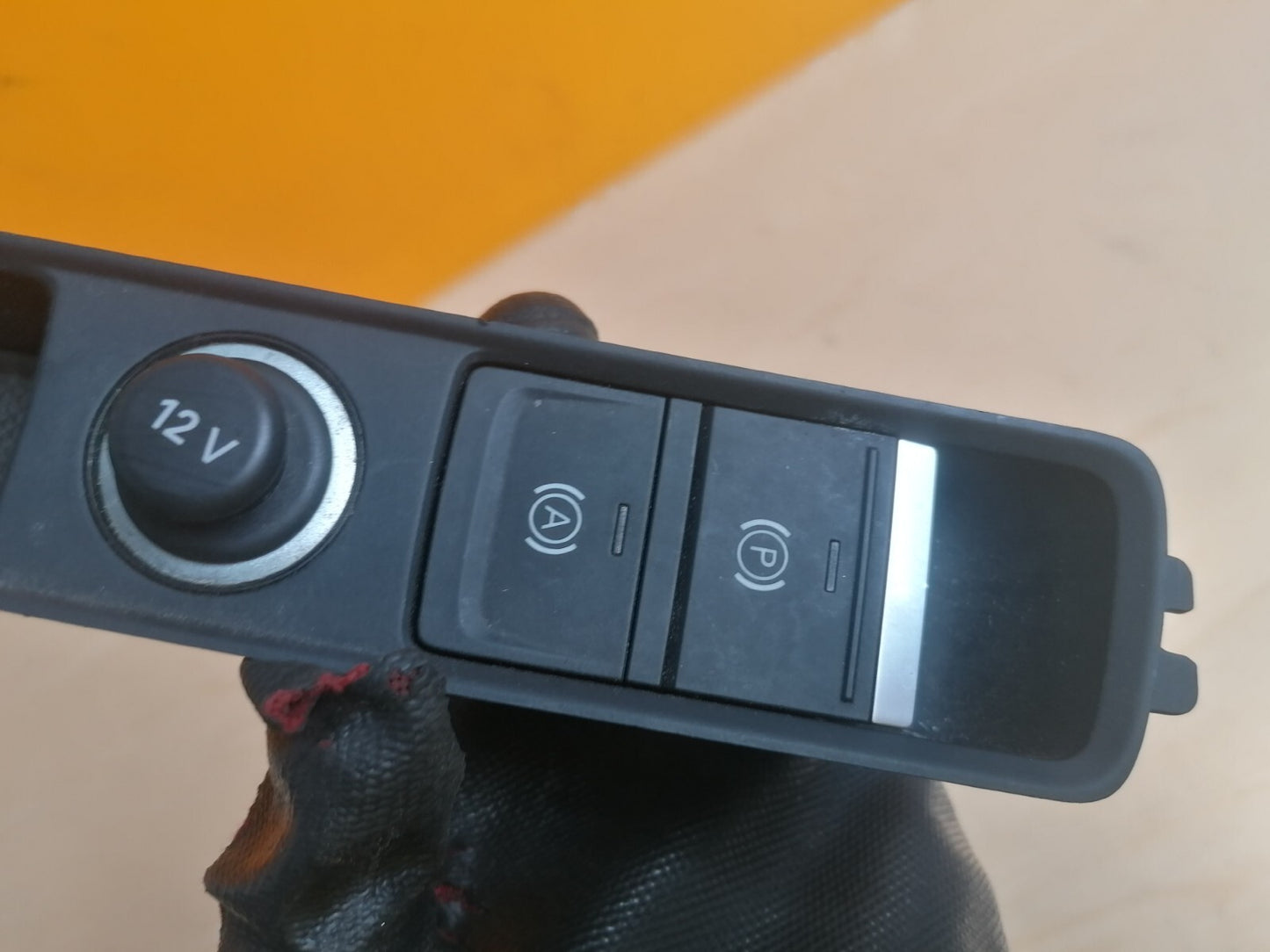✅2021 AUDI Q3 F3 1.5TFSI ELECTRIC HANDBRAKE RELEASE SWITCH 83C863349 + WARRANTY - Image 9