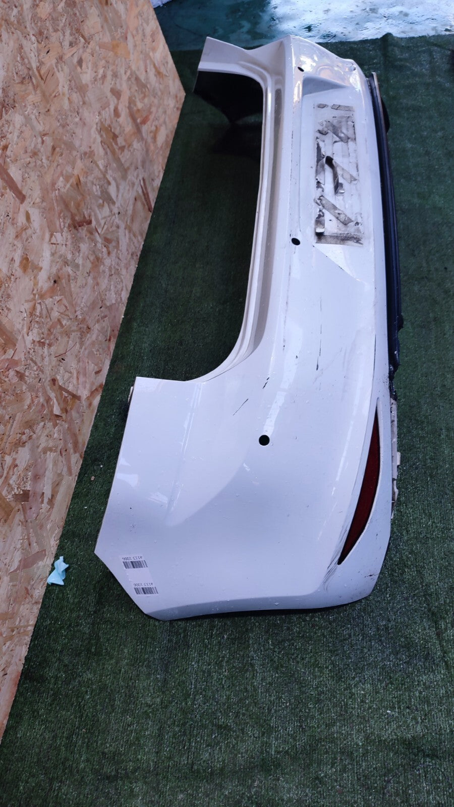 ✅VW GOLF MK7 1.4 PETROL 2015 REAR BUMPER WHITE scratches A113 - Image 4
