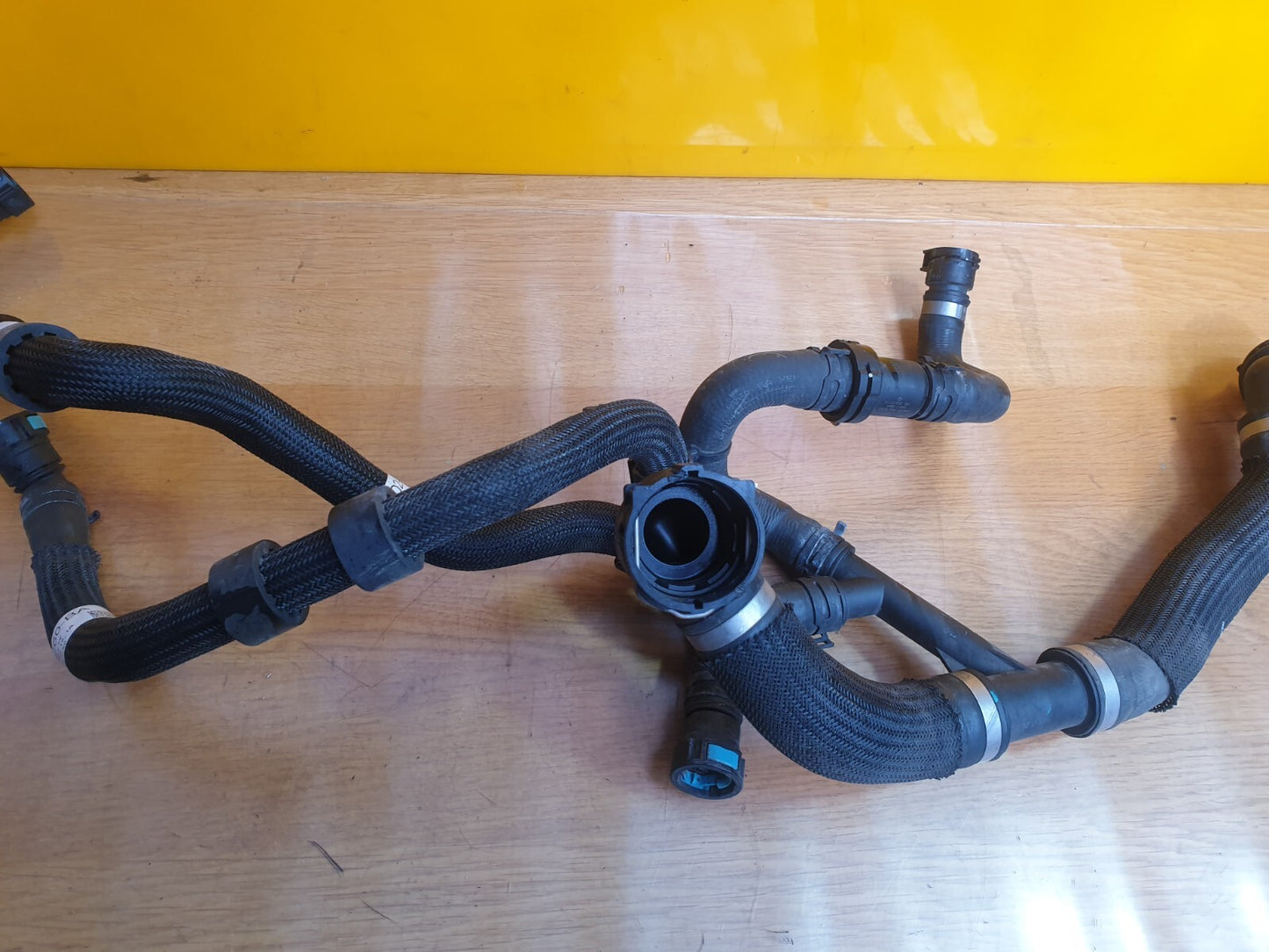 ✅2022 RANGE ROVER EVOQUE L551 1.5P PIPE HOSE L8D2-8260-BA + WARRANTY A169 - Image 3