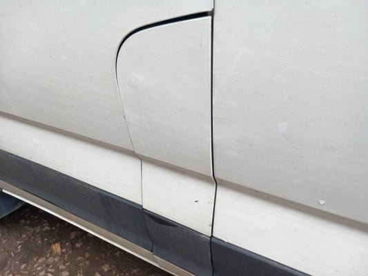 2023 Maxus Deliver 9 Fuel Filler Flap White Warranty A425 - Image 2