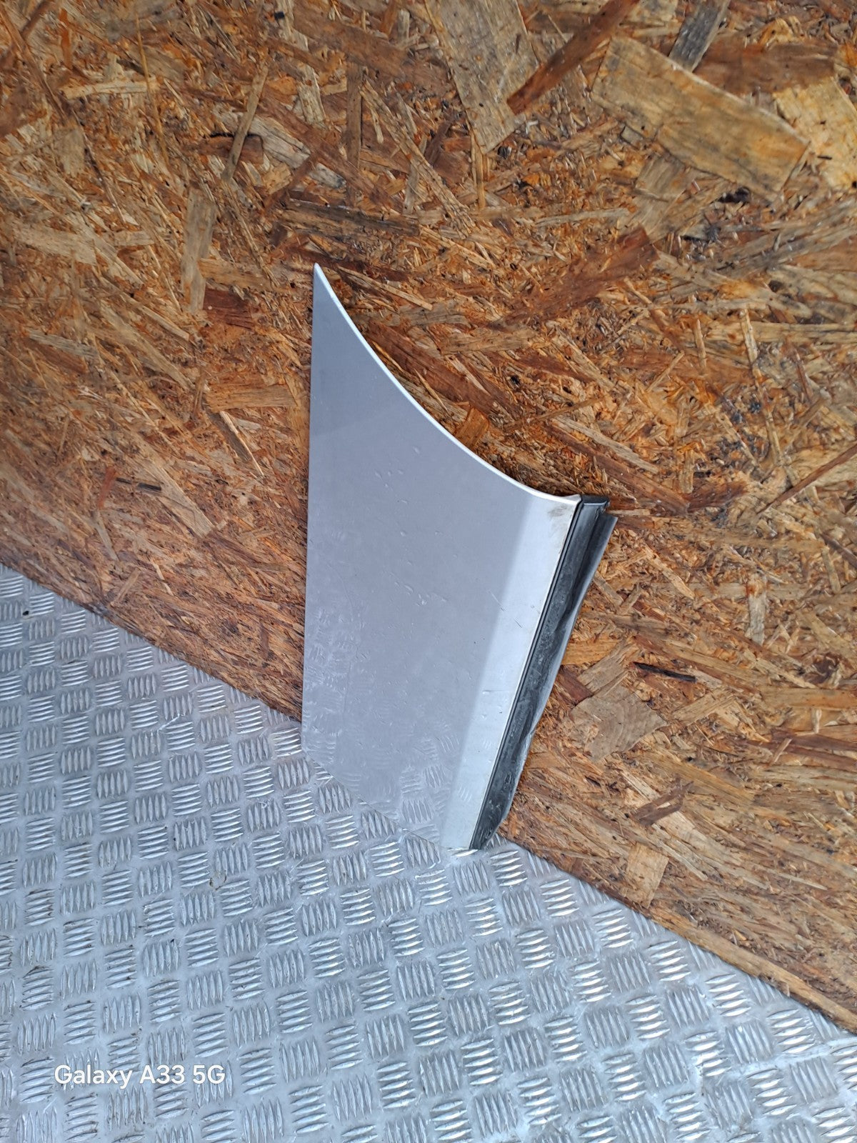 ✅LAND ROVER Range Rover Vogue L322 2005 4.4 Petrol REAR LEFT DOOR LOWER MOULDING - Image 3