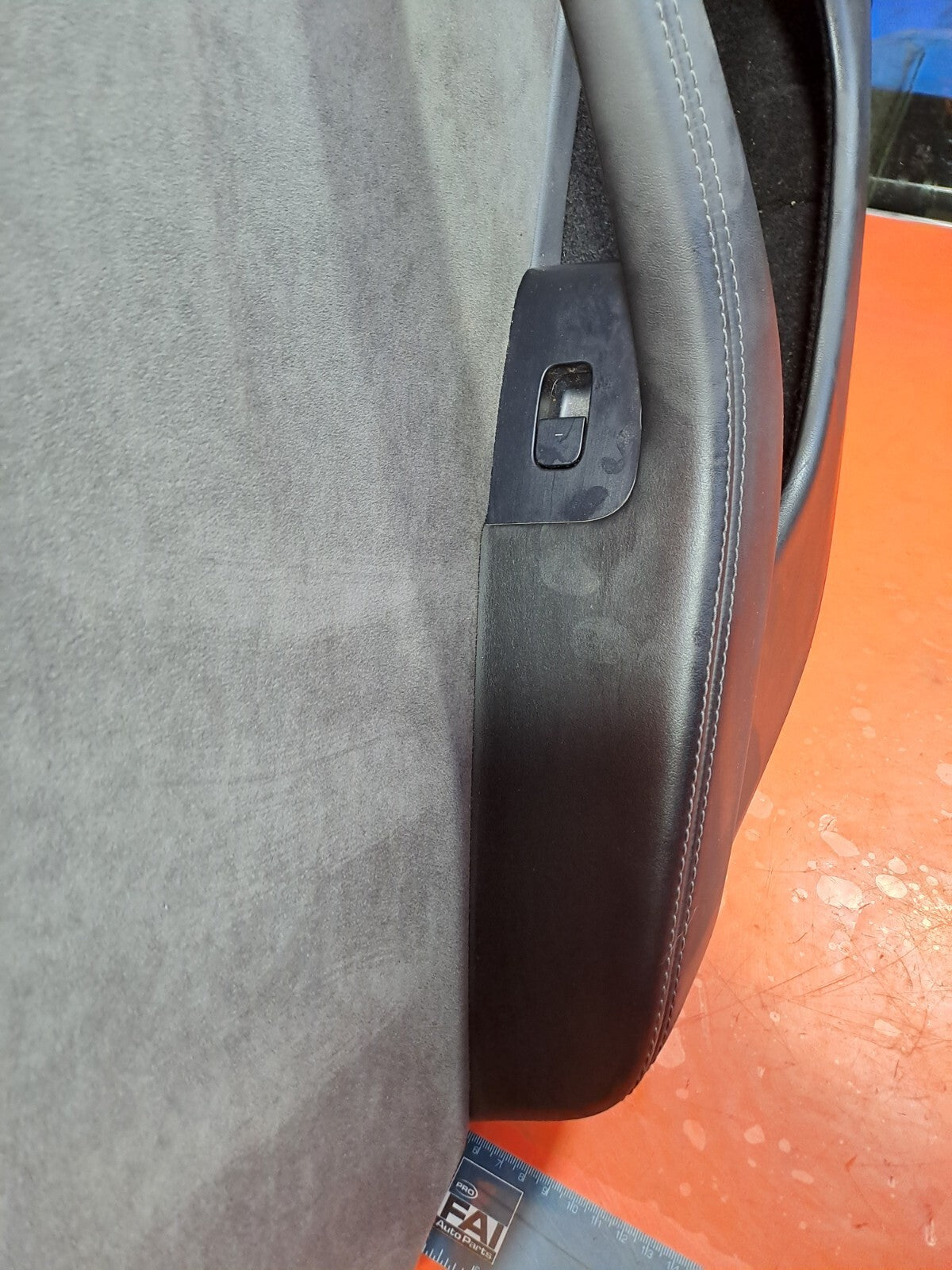 TESLA MODEL 3 LONG 2024 REAR LEFT DOOR CARD 1079742-00-C 1776472-10-B Warranty - Image 6