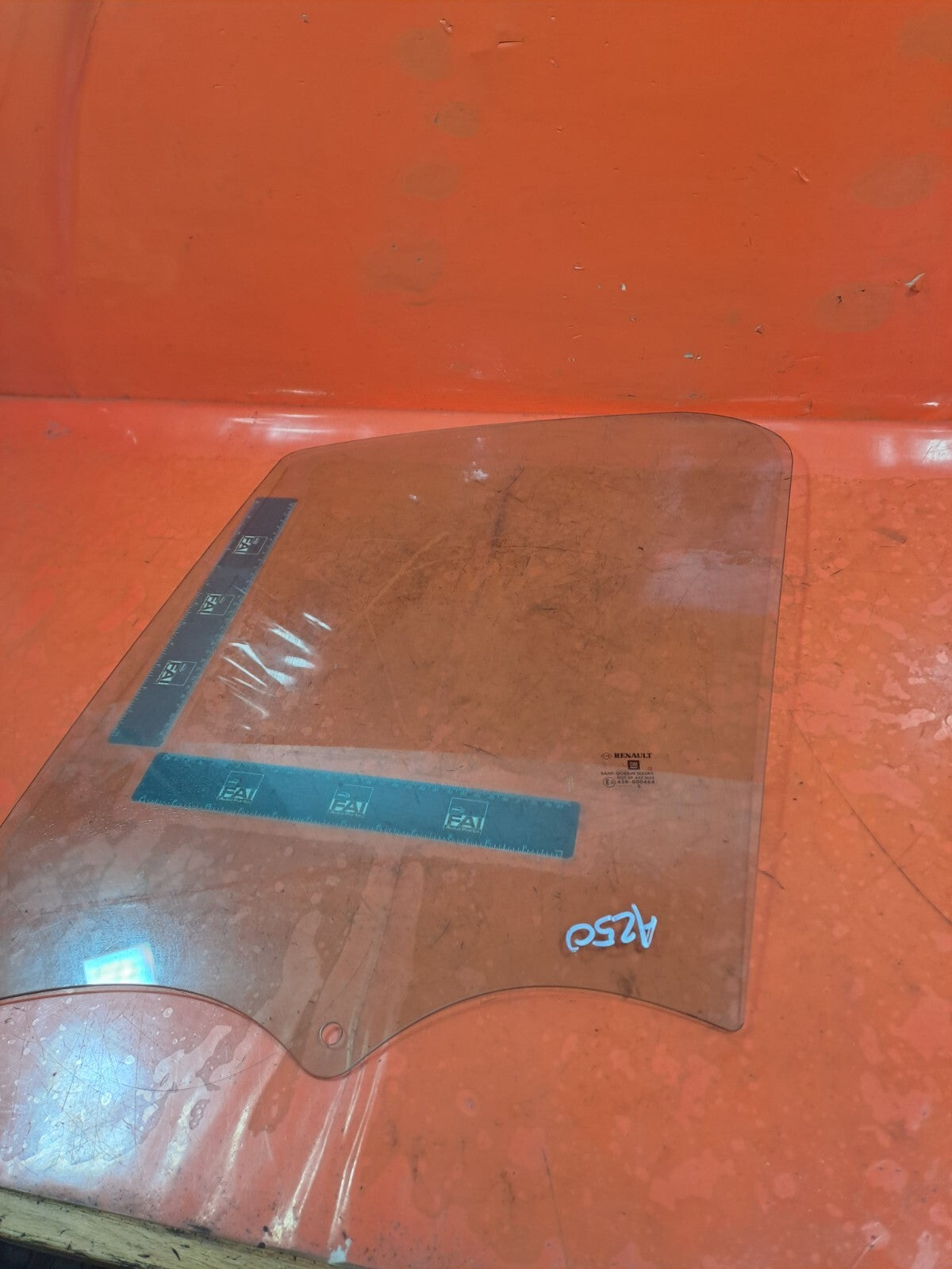 ✅RENAULT TRAFIC MK3 Sl27 1.6 DIESEL 2015 FRONT LEFT DOOR WINDOW GLASS 43R000464 - Image 3