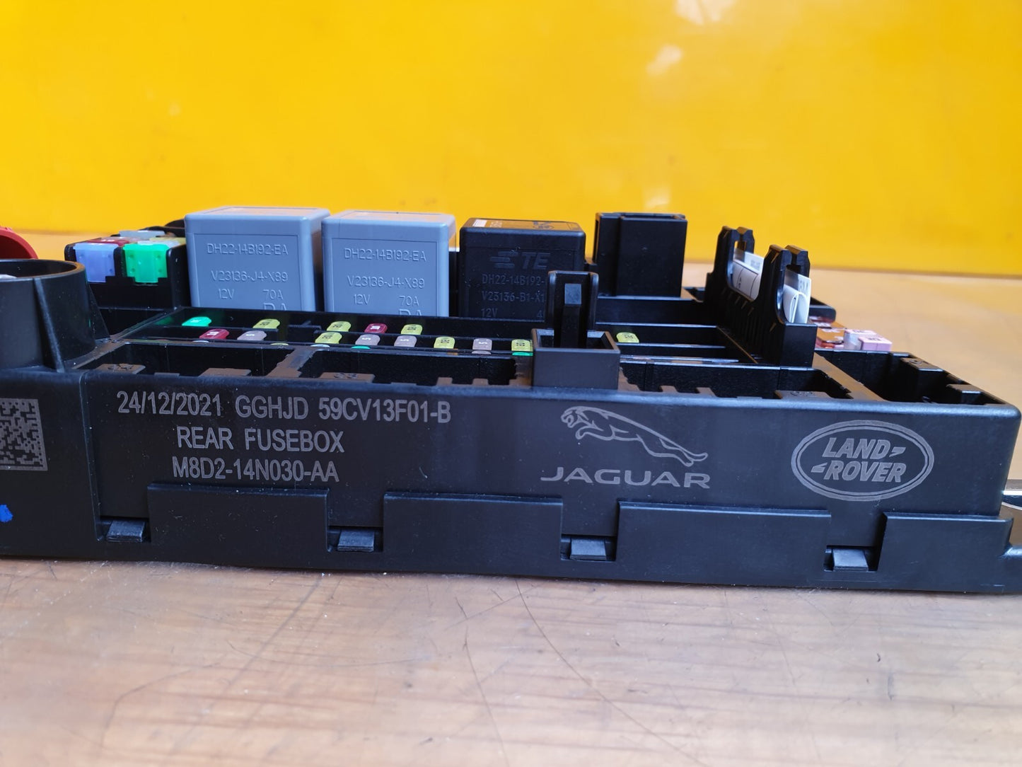 ✅2022 RANGE ROVER EVOQUE L551 1.5 PETROL FUSE BOX M8D2-14N030-AA + WARRANTY A169 - Image 10