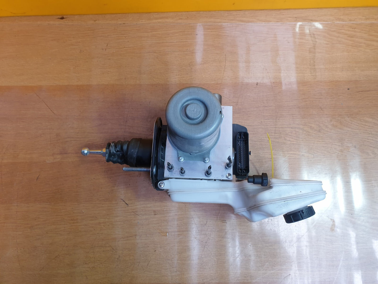 ✅2022 RANGE ROVER EVOQUE L551 ABS PUMP MODULATOR M8D22D522AL + WARRANTY A169 - Image 2