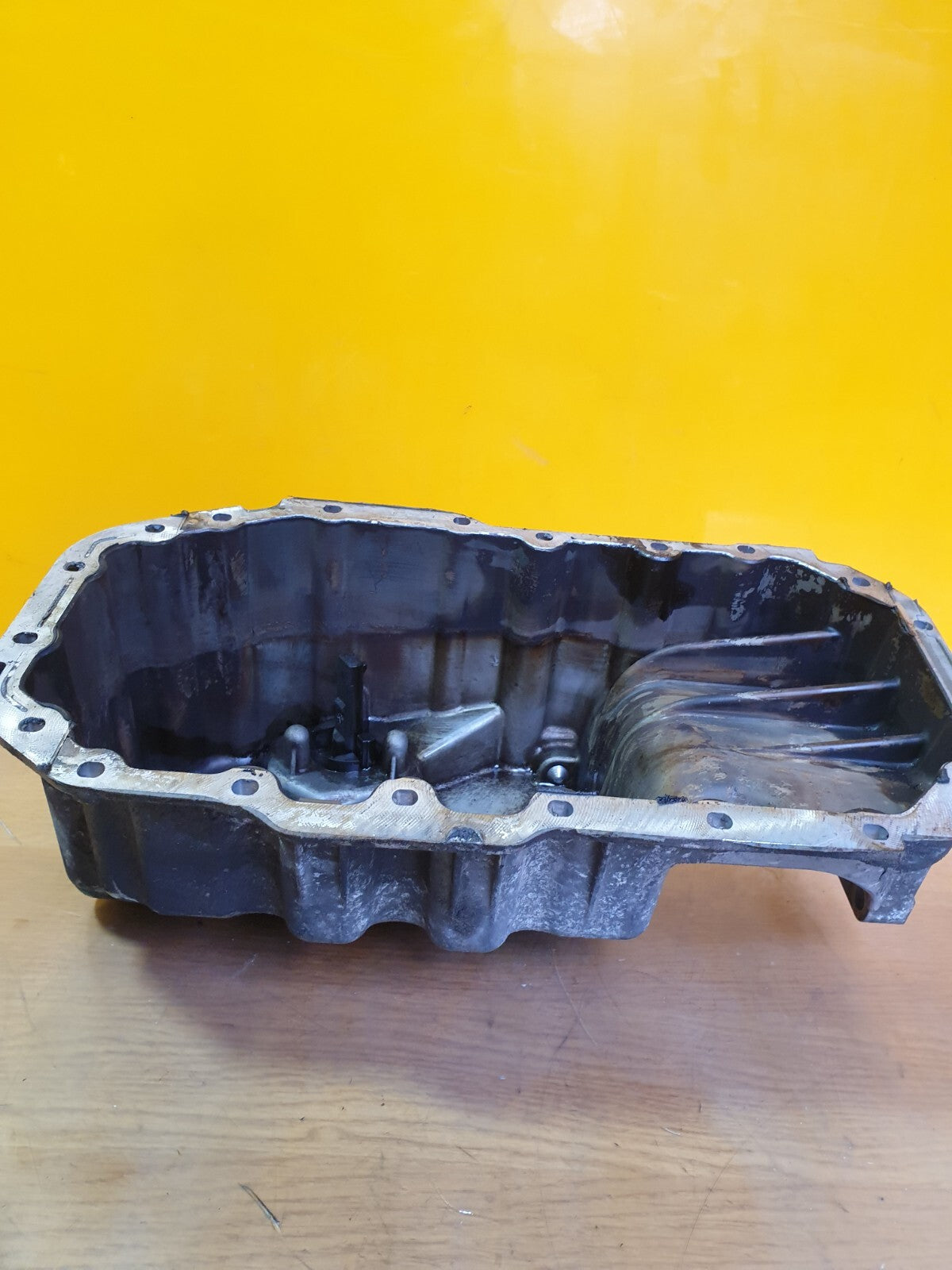 ✅AUDI A1 SPORT 1.4 PETROL 2011 ENGINE OIL SUMP & SENSOR 03C103603T Warranty A139 - Image 9