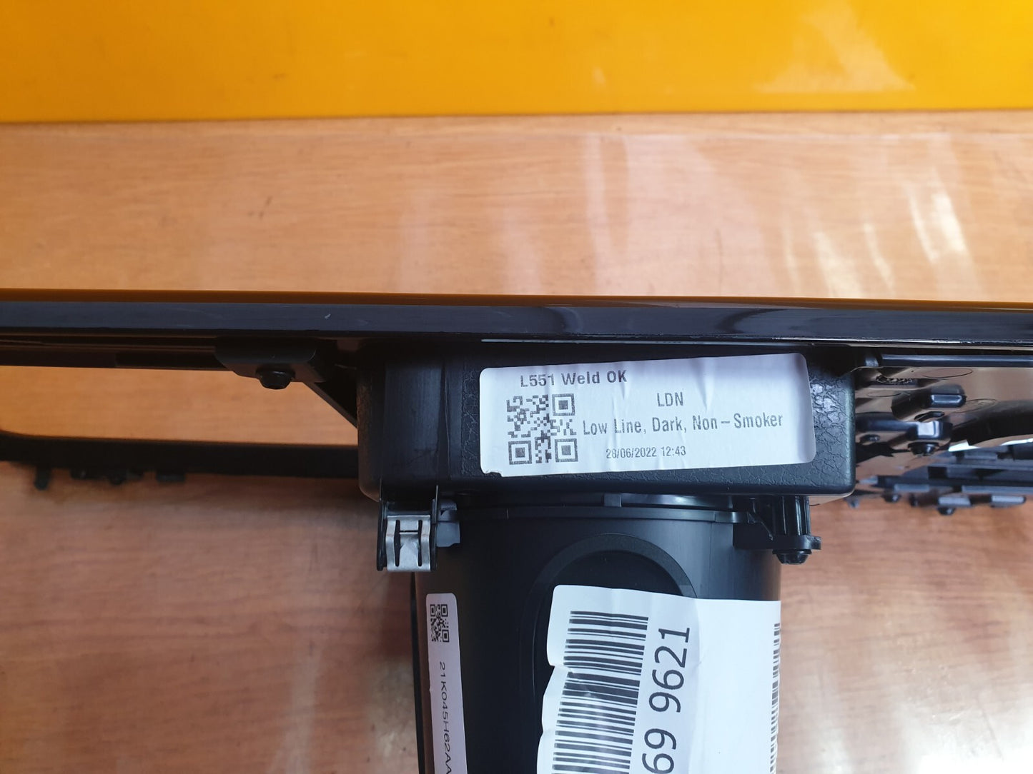 ✅2022 RANGE ROVER EVOQUE L551 CENTRE CONSOLE CUP HOLDER M8D2045H62AA + WARRANTY - Image 9