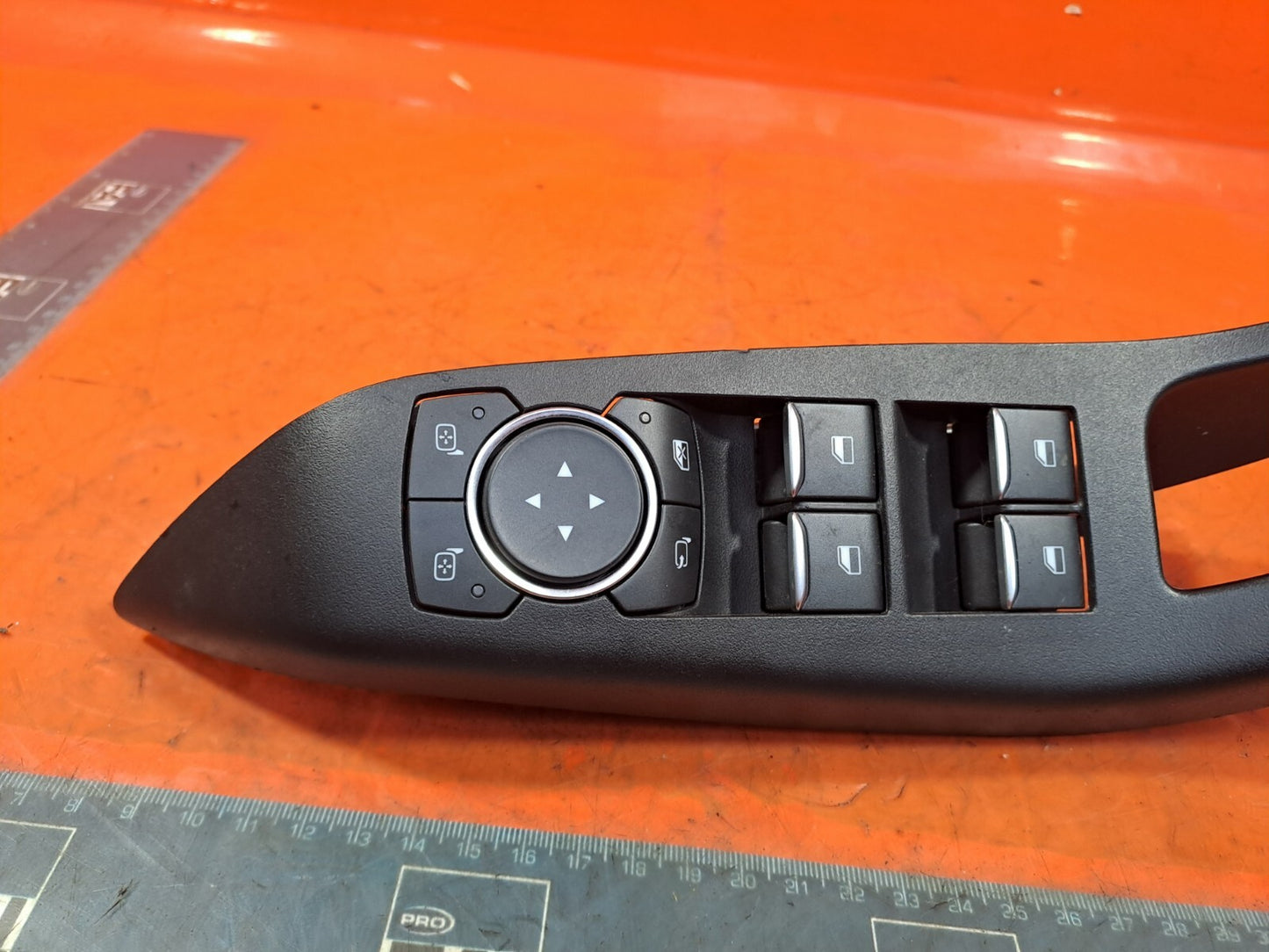 ✅2020 FORD FIESTA ACTIVE 1.0P FRONT RIGHT DOOR WINDOW SWITCH H1BT-14540-DC A247 - Image 3