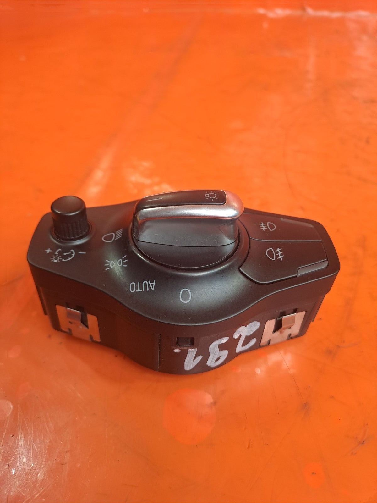 ✅Audi Q5 S Line 2012 2.0 Diesel HEADLIGHT SWITCH BUTTON 8K0941531AS Warranty - Image 3