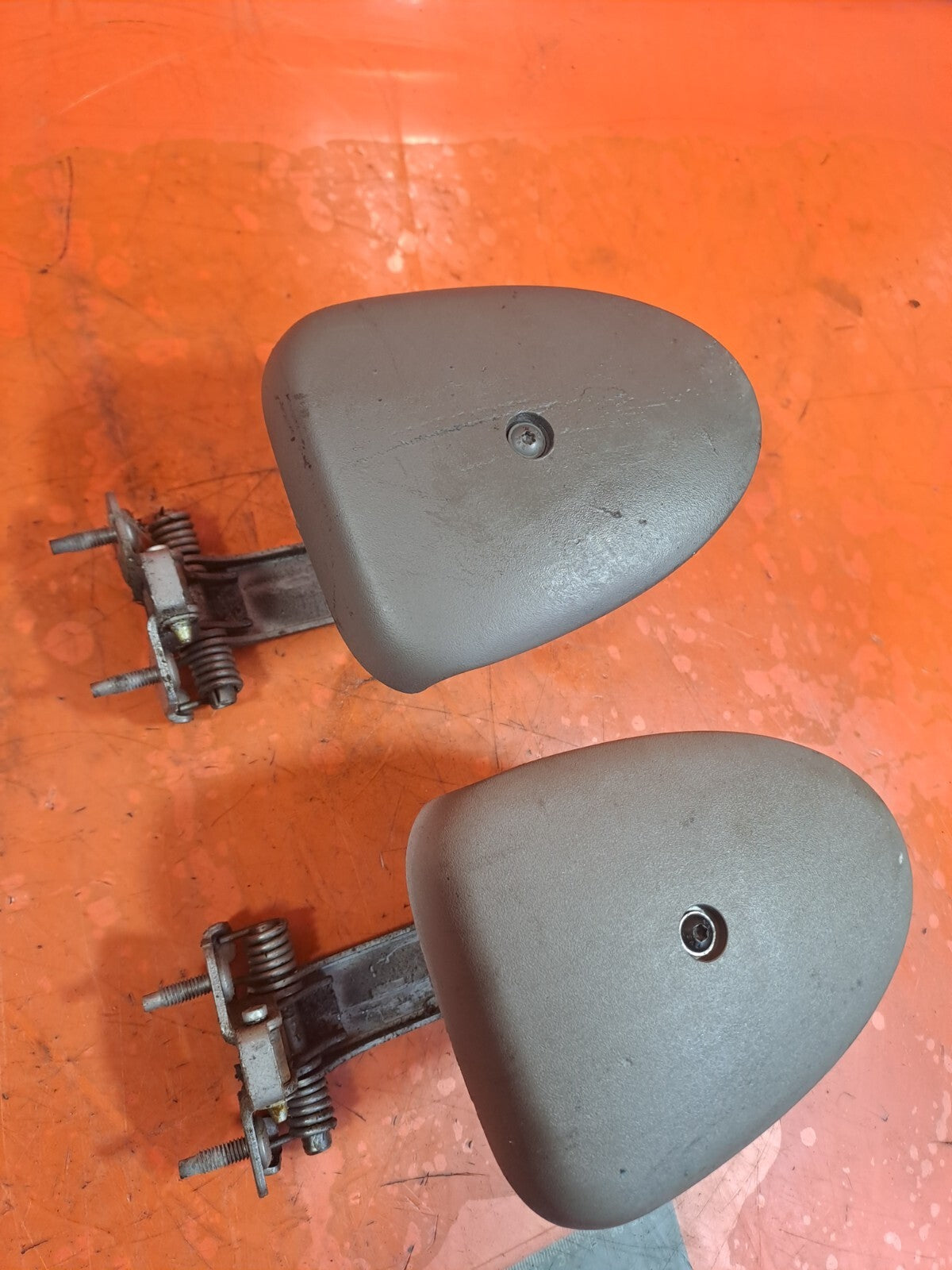 ✅RENAULT TRAFIC MK3 Sl27 1.6 DIESEL 2015 REAR DOOR CHECK STRAP PULL HANDLES PAIR - Image 9