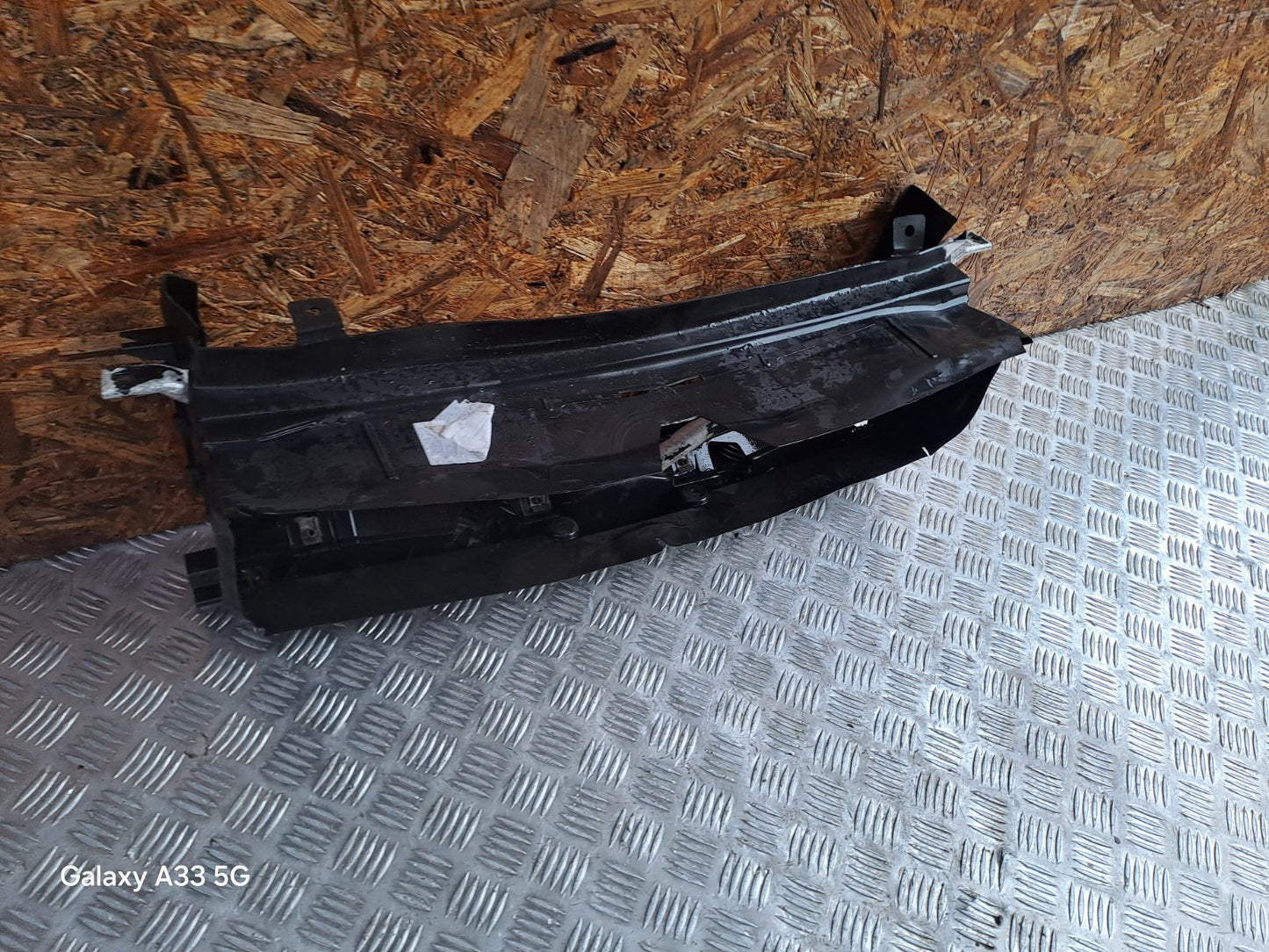 ✅BMW 118D F21 1 Series Sport 2.0 Diesel 2016 AIR DUCT FRONT RADIATOR UPPER PANEL - Image 7