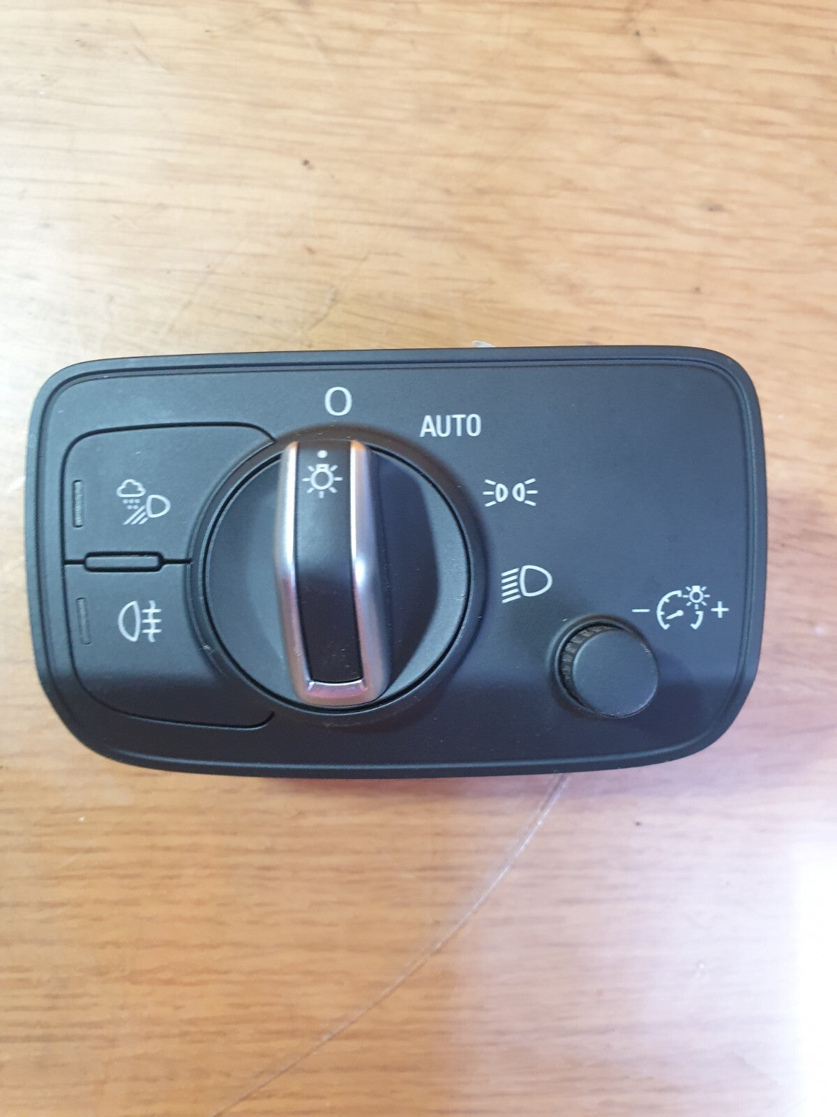 2015 AUDI A3 E-TRON 1.4P HEADLIGHT CONTROL SWITCH 8V0941531AA + WARRANTY A204 - Image 2