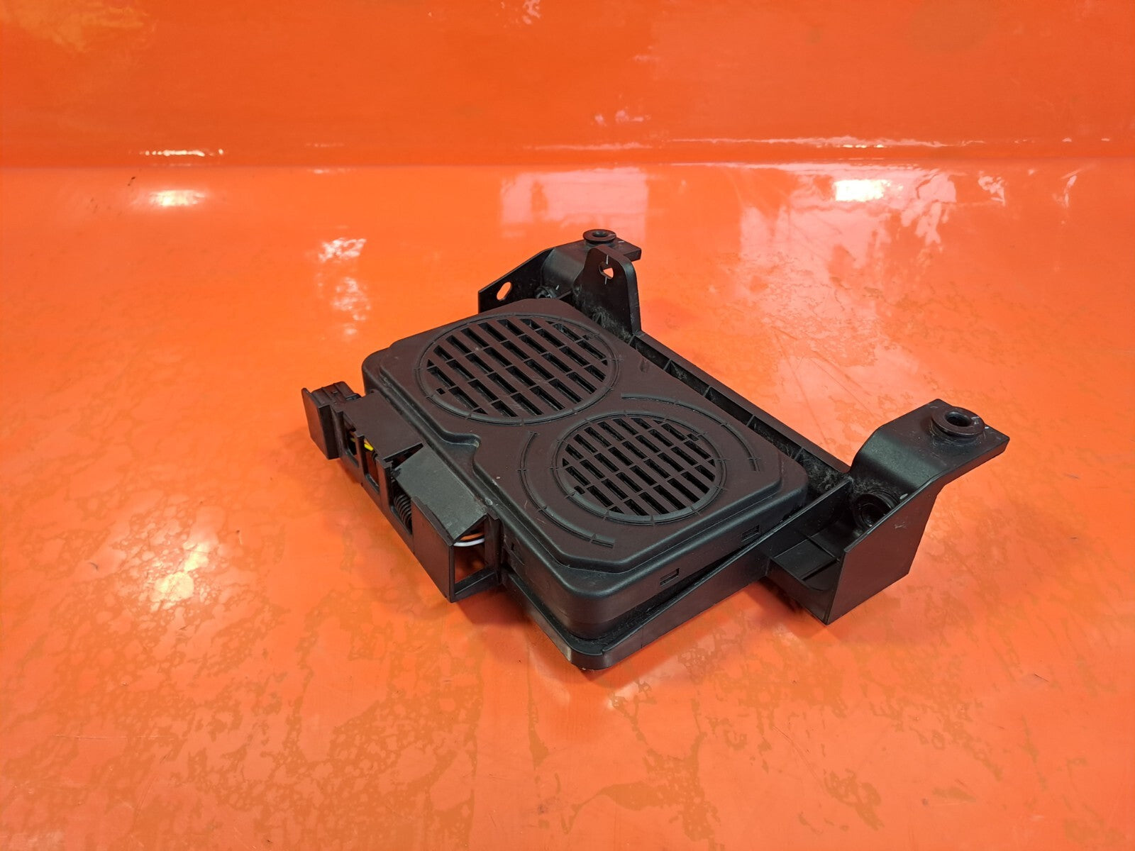 2024 HYUNDAI IONIQ 5 PEDESTRIAN ALERT SOUND SPEAKER 96390-GI200 + WARRANTY A226 - Image 4