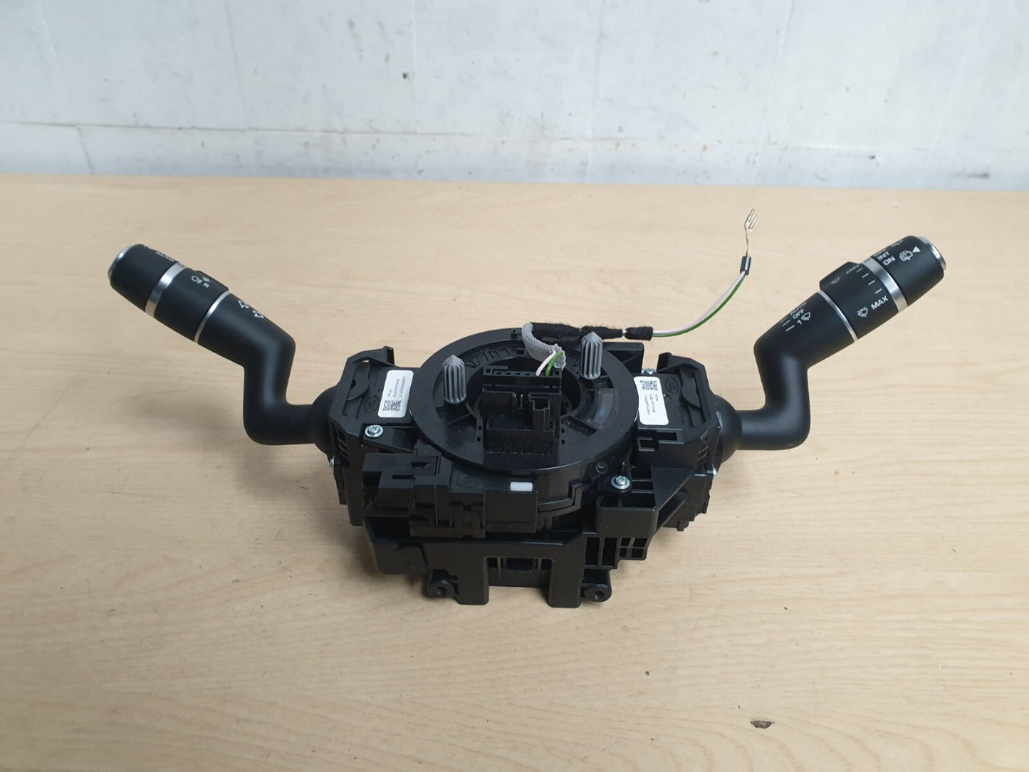 LAND ROVER DISCOVERY L462 2018 STEERING COLUMN INDICATOR WIPER STALKS HPLA13N064 - Image 2