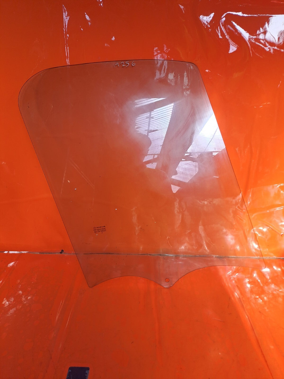 ✅RENAULT TRAFIC MK3 Sl27 1.6 DIESEL 2016 FRONT RIGHT DOOR WINDOW GLASS Warranty - Image 2