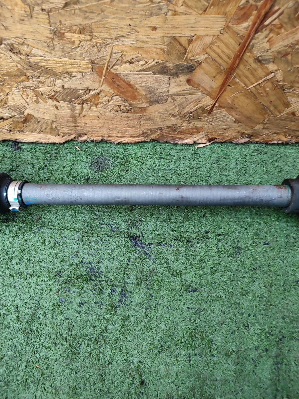 Hyundai Bayon Premium T-Gdi 2023 1.0 Petrol FRONT LEFT DRIVESHAFT 49500-Q0400 - Image 1