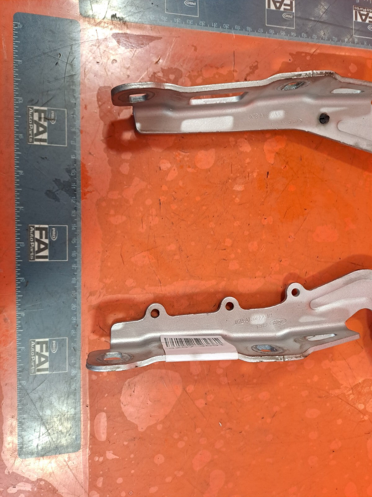 ✅Ford Focus (C 51) 2018 1.5 Diesel BONNET HINGES JX7B-A16800-AA JX7B-A16801-AA - Image 9