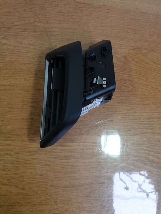 ✅Peugeot 208 2020 Left Dashboard Air Vent 98283685DX Warranty A197 - Image 2