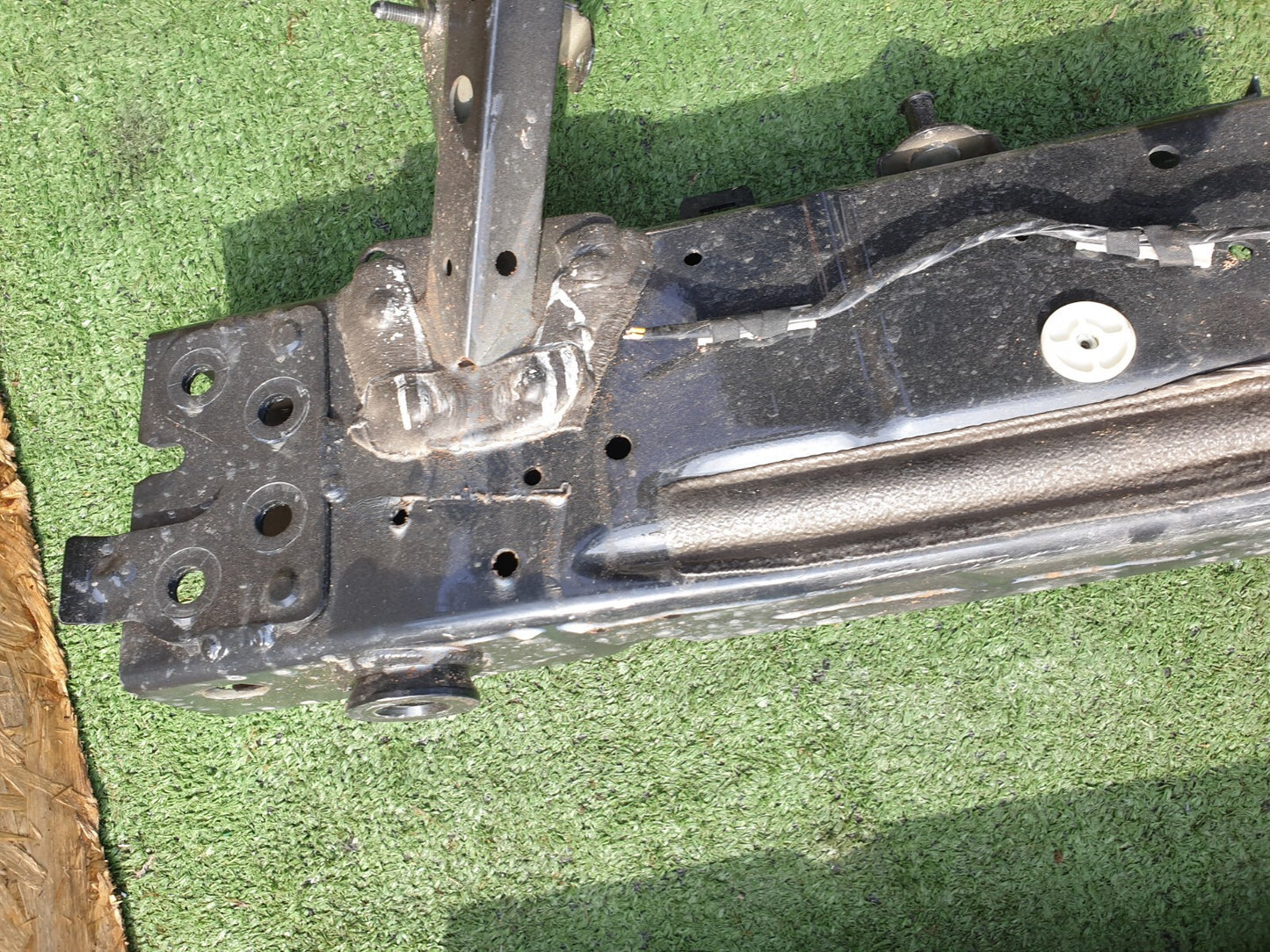 2023 BMW I4 G26 E-DRIVE 40 M SPORT CHASSIS LEG PART CUT LEFT & RIGHT A190 - Image 9