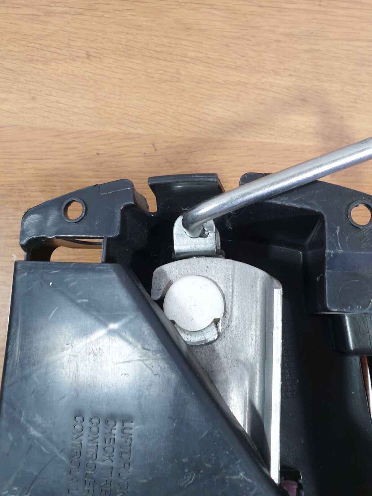 2015 MERCEDES C CLASS W204 AMG 2.1D LIFTING JACK TOOL KIT A2128980914 A052