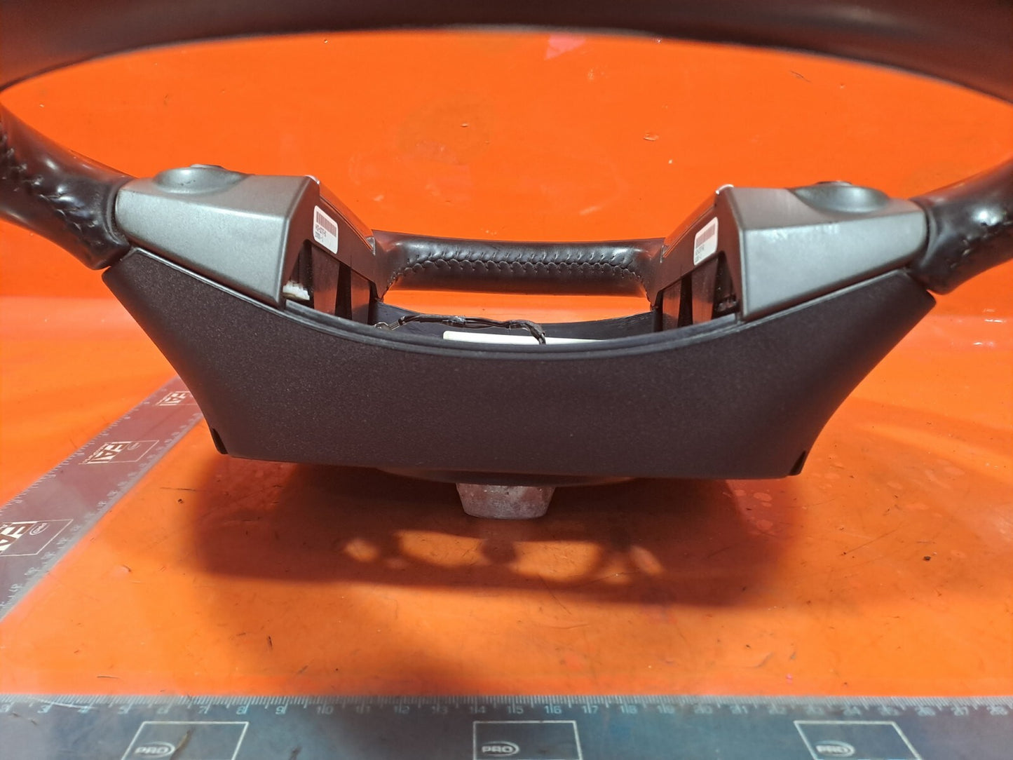 ✅2011 LAND ROVER DISCOVERY 4 L319 3.0D STEERING WHEEL AH22-13D767-BC A239 - Image 4