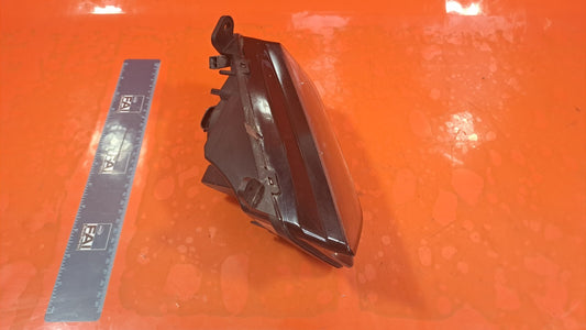 Audi A5 S Line 2.0 Diesel 2012 FRONT RIGHT FOG LIGHT 8T0941700D Warranty A218 - Image 2