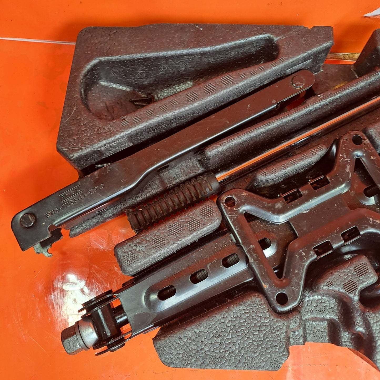✅Ford Galaxy Zetec 2017 2.0 Diesel JACK TOW EYE SPANNER TOOL KIT EM2C-17035-AA - Image 6