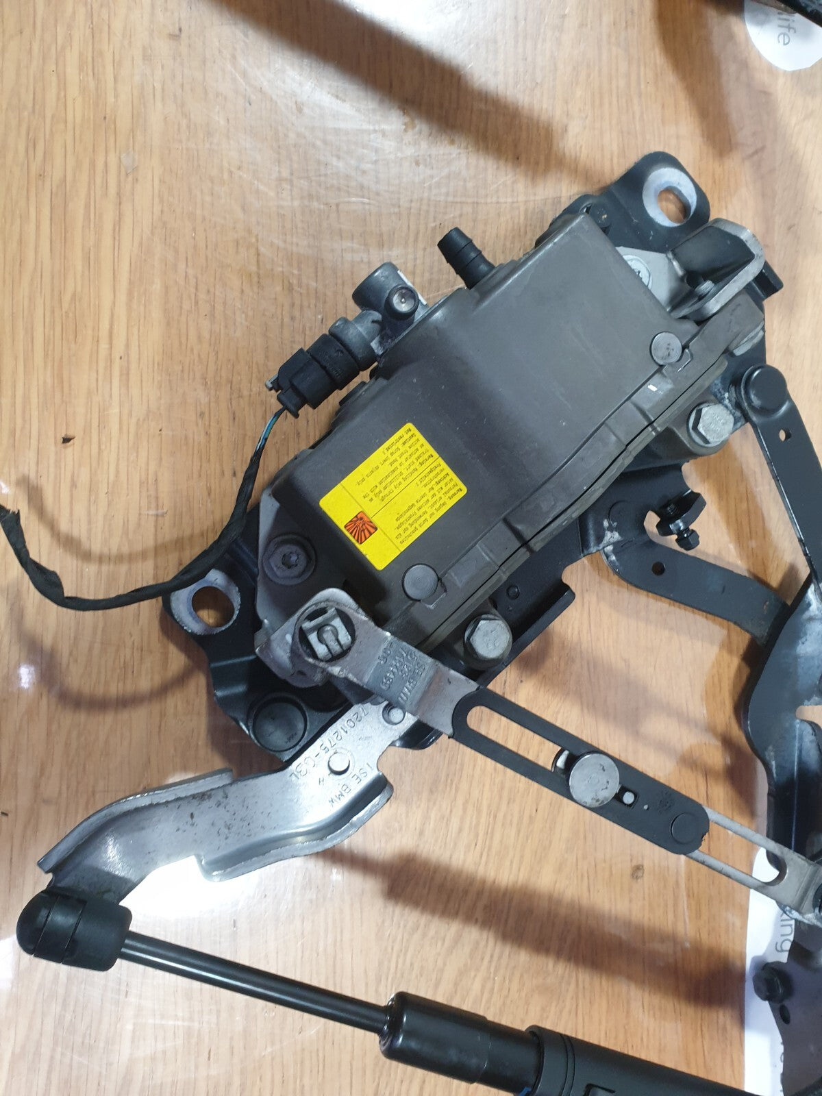 2010 BMW 5 SERIES F11 2.0D BONNET HINGE & ACTUATOR SET 7191050 7191049 A216 - Image 3