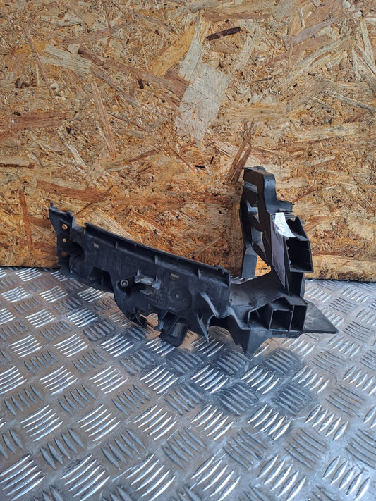 ✅2012 AUDI Q5 8R S LINE HEADLIGHT MOUNT BRACKET FRONT RIGHT 8R0805608 + WARRANTY - Image 1