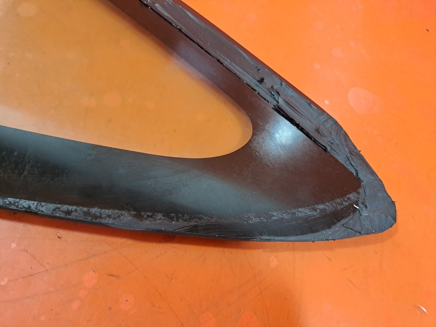 TESLA MODEL 3 LONG 2024 REAR LEFT QUARTER WINDOW GLASS 43R-011570 1910989-00-C - Image 7