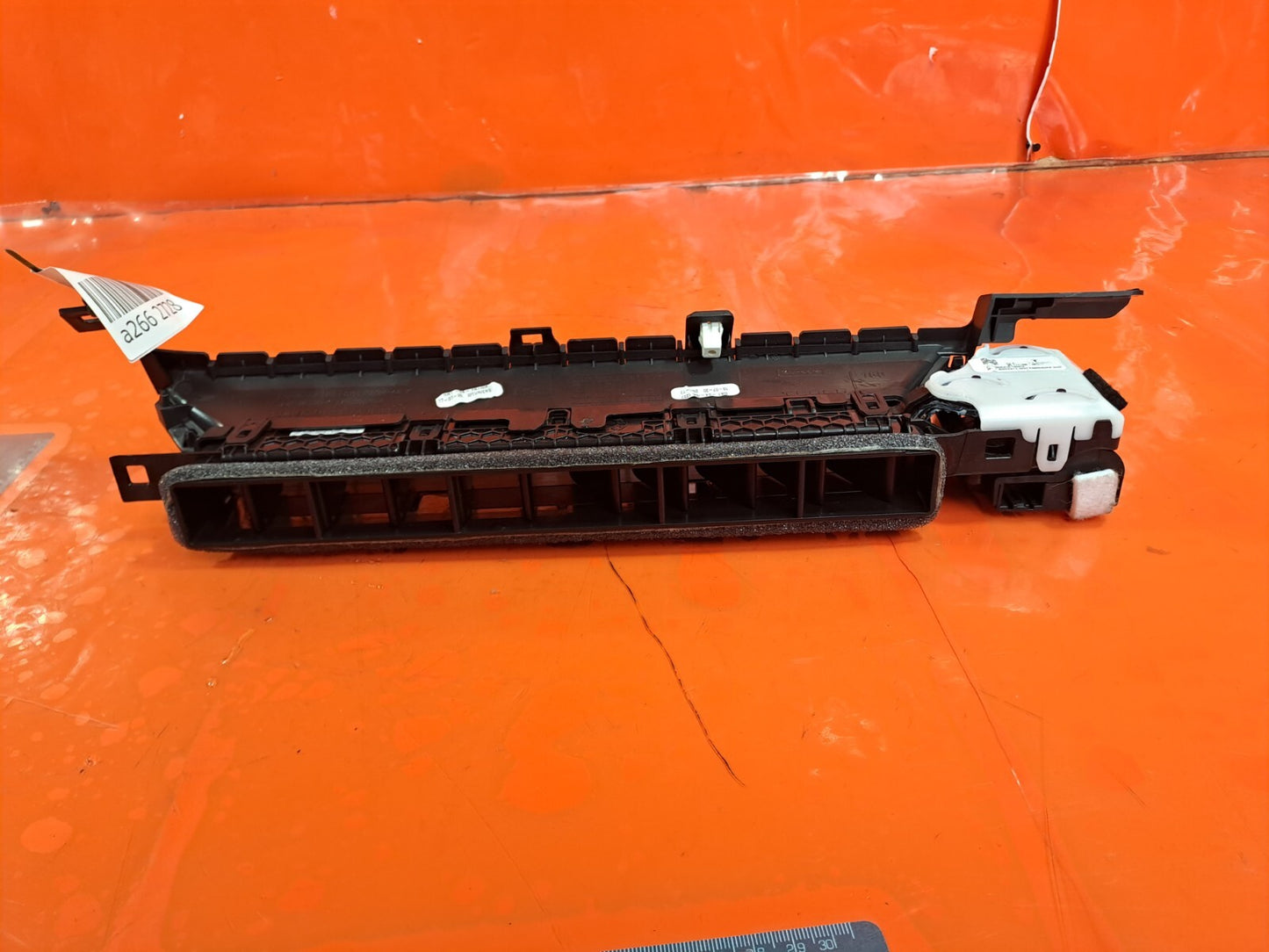 ✅2020 TESLA MODEL 3 RIGHT DRIVER SIDE DASHBOARD INNER AIR VENT 1111599-00-B - Image 7