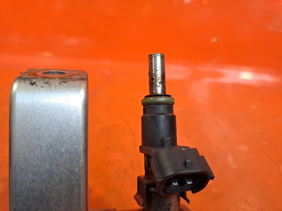 ebay-src:https://i.ebayimg.com/00/s/mtiwmfgxnjaw/z/skcaaesw9idqmsac/$_57.jpg