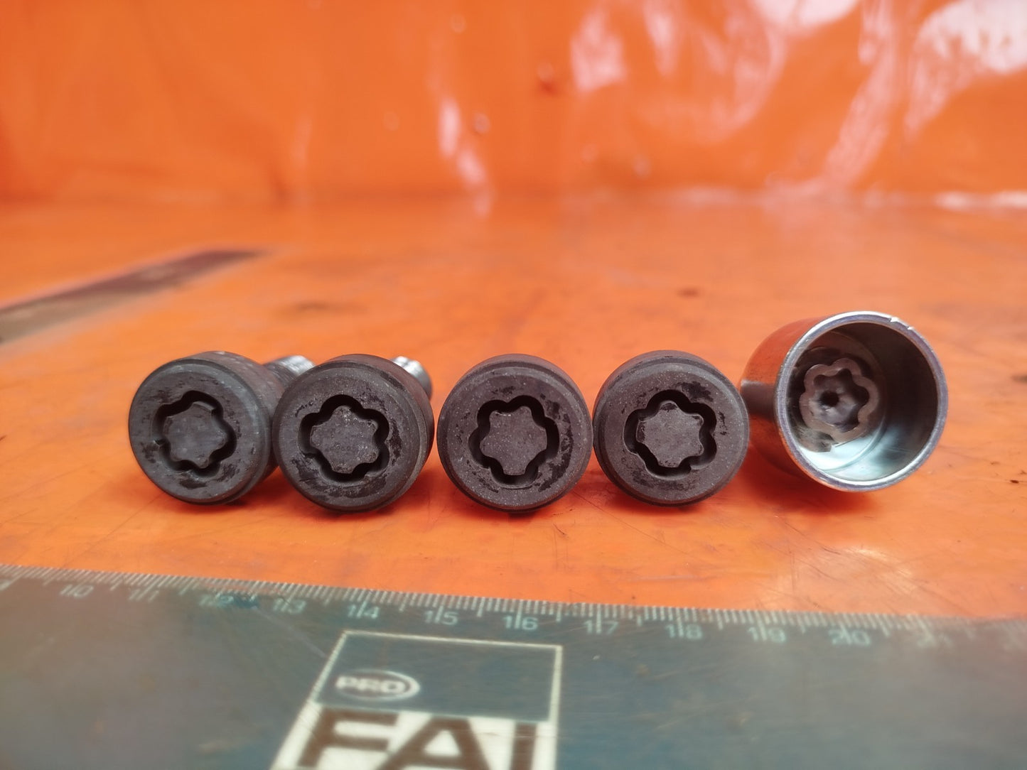 ✅2023 BMW 2 SERIES M SPORT F44 2.0D LOCKING WHEEL NUT SET + WARRANTY A293 - Image 1