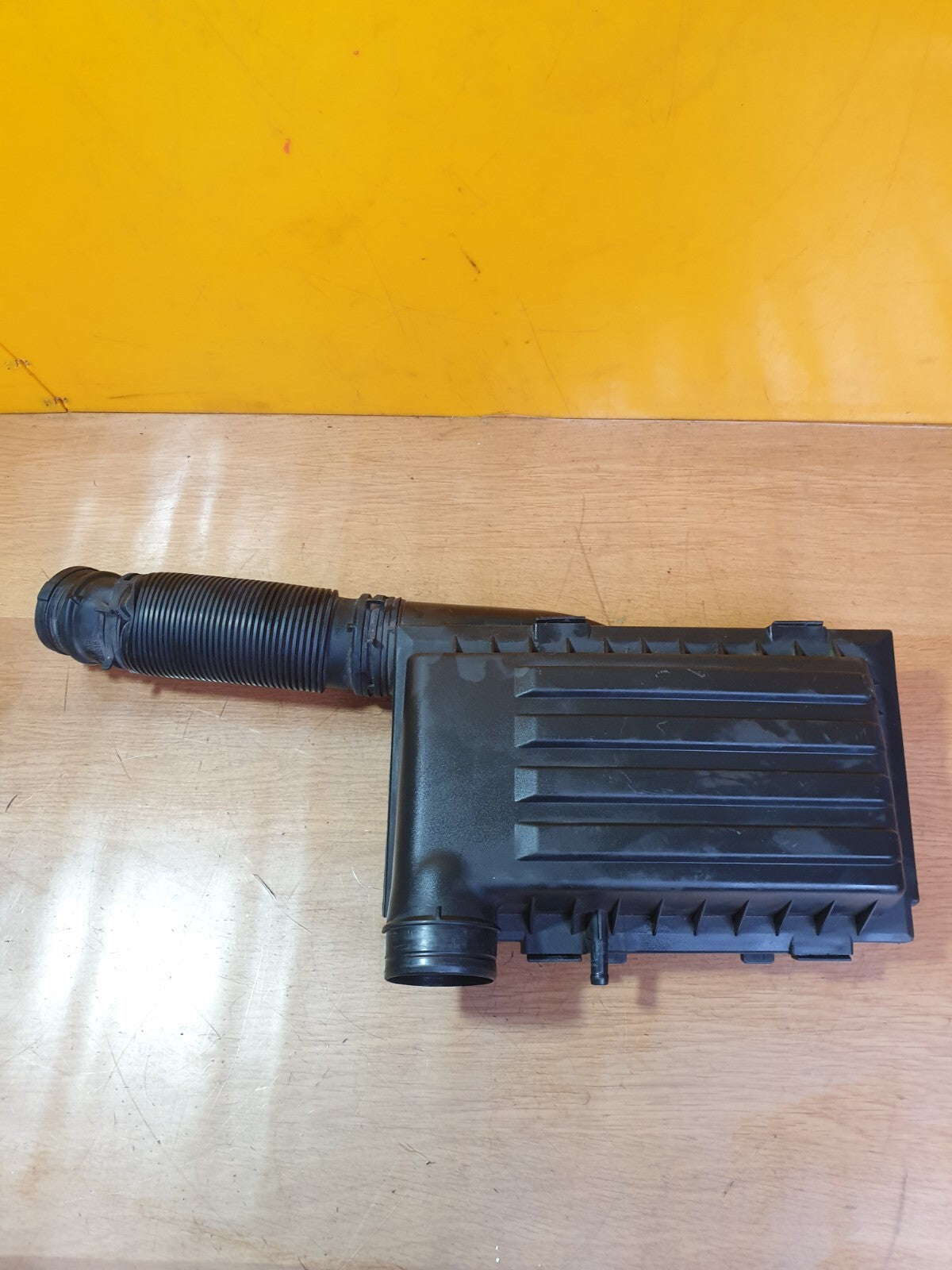 AUDI A3 E-TRON 1.4 PETROL 2015 AIR FILTER BOX 04E129611G Warranty A204 - Image 3