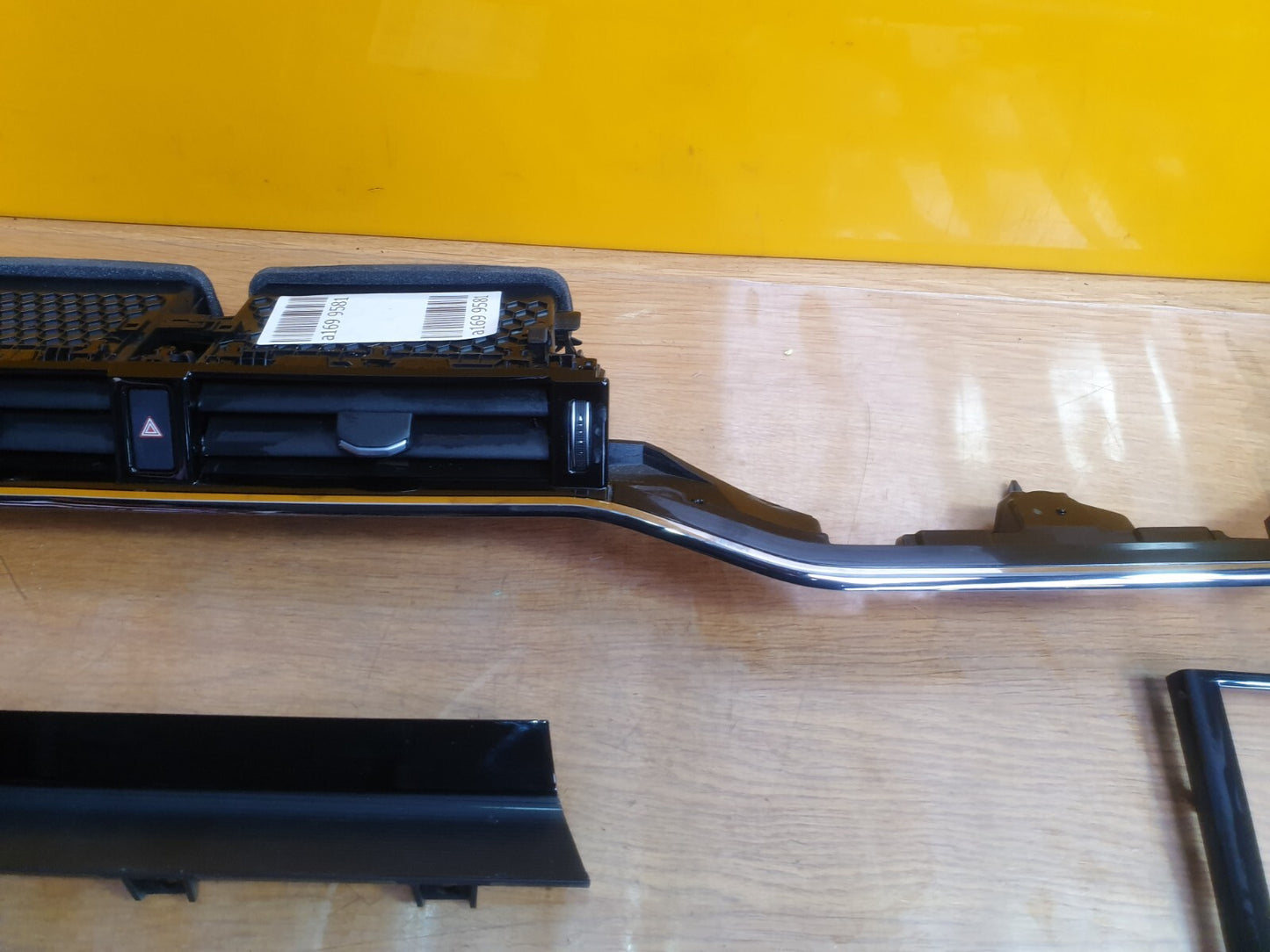 ✅2022 RANGE ROVER EVOQUE L551 DASHBOARD TRIMS & AIR VENT P8D201412 A169 - Image 6
