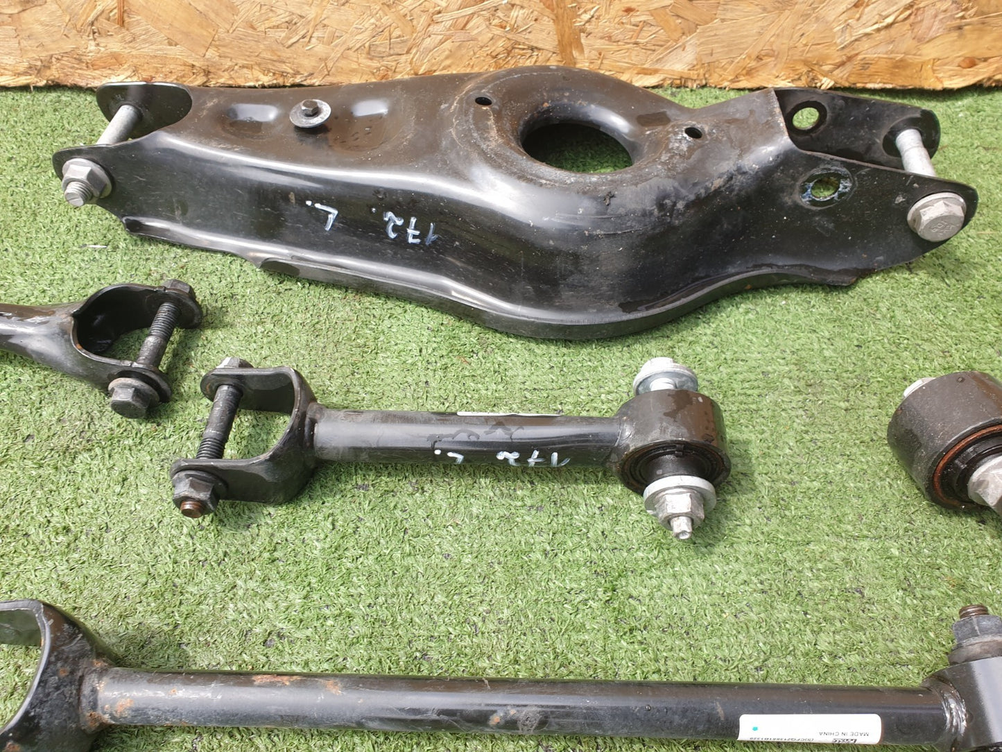 ✅2022 TESLA MODEL Y REAR LEFT SIDE ARM WISHBONE SET 1044441-00-F + WARRANTY A172 - Image 4