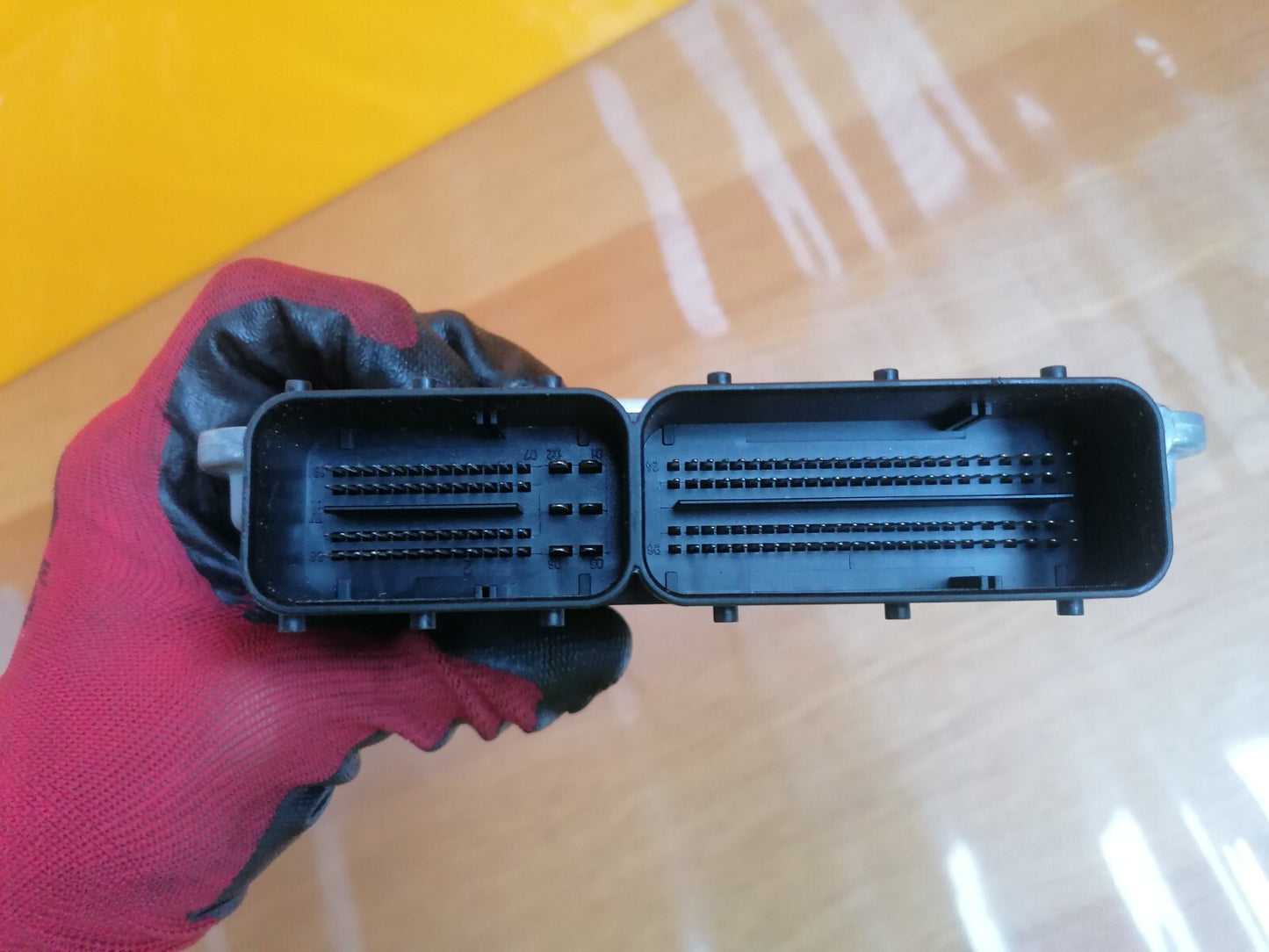 BMW 3 SERIES E90 E91 2.0 DIESEL ENGINE CONTROL MODULE ECU 0281018552 8518269 X00 - Image 11