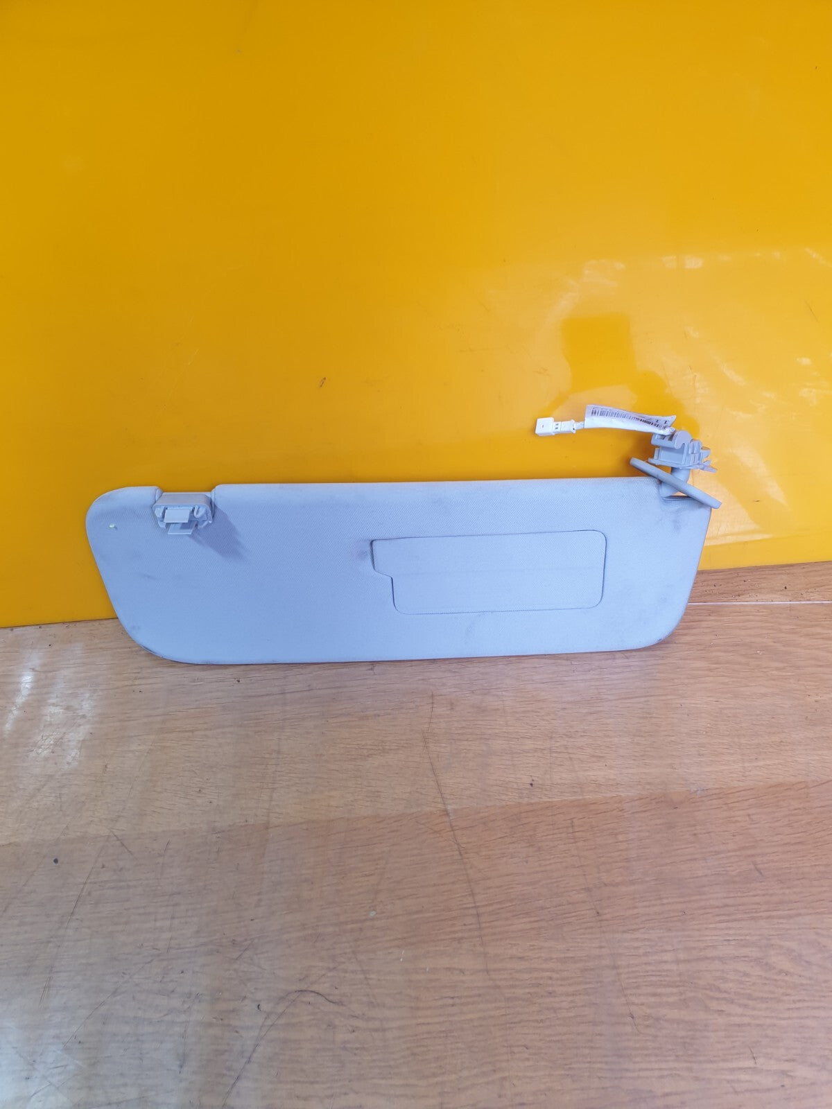 ✅2022 TESLA MODEL Y RIGHT SUN VISOR + WARRANTY A172 - Image 1