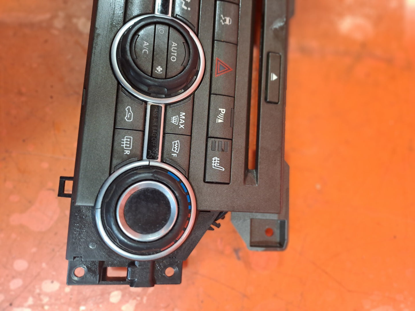 ✅2010 LAND ROVER DISCOVERY 4 L319 AC HEATER CLIMATE CONTROL PANEL AH22-19E900-JH - Image 3