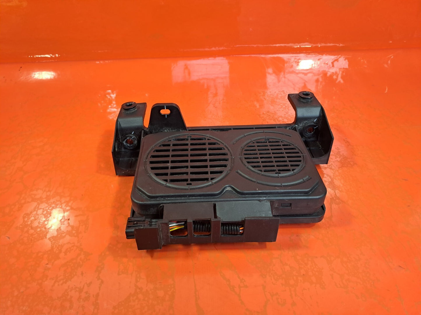 2024 HYUNDAI IONIQ 5 PEDESTRIAN ALERT SOUND SPEAKER 96390-GI200 + WARRANTY A226 - Image 5