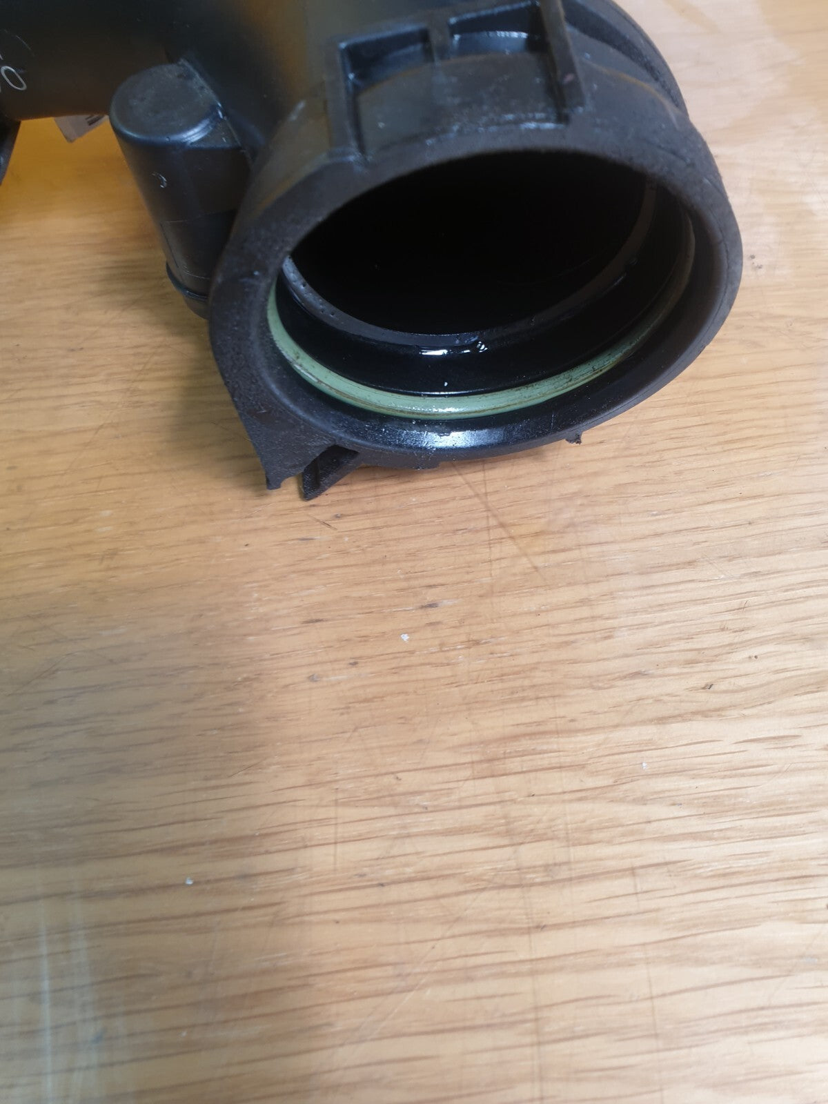 ✅AUDI A3 E-TRON 1.4 PETROL 2015 AIR INTAKE PIPE 04E145673P Warranty A204 - Image 8