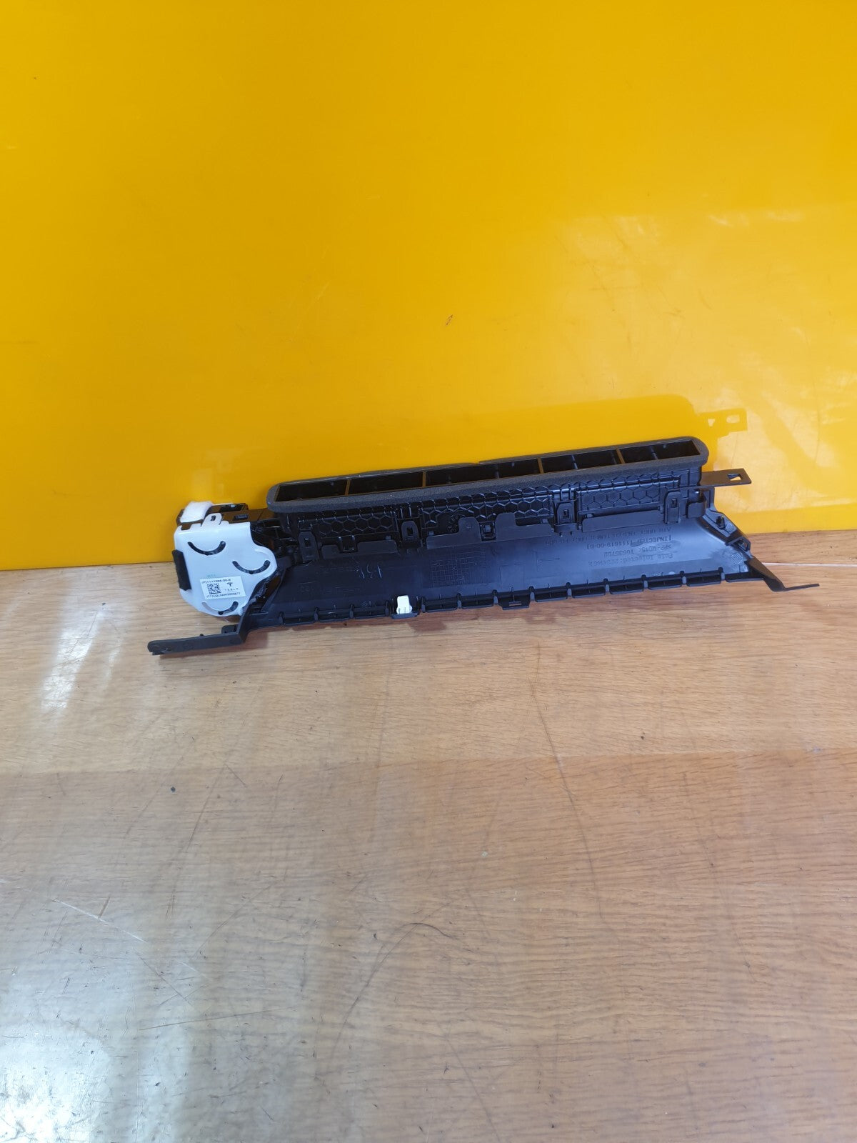 ✅2022 TESLA MODEL Y DASHBOARD AIR VENT LEFT 1111598-00-B + WARRANTY A172 - Image 1