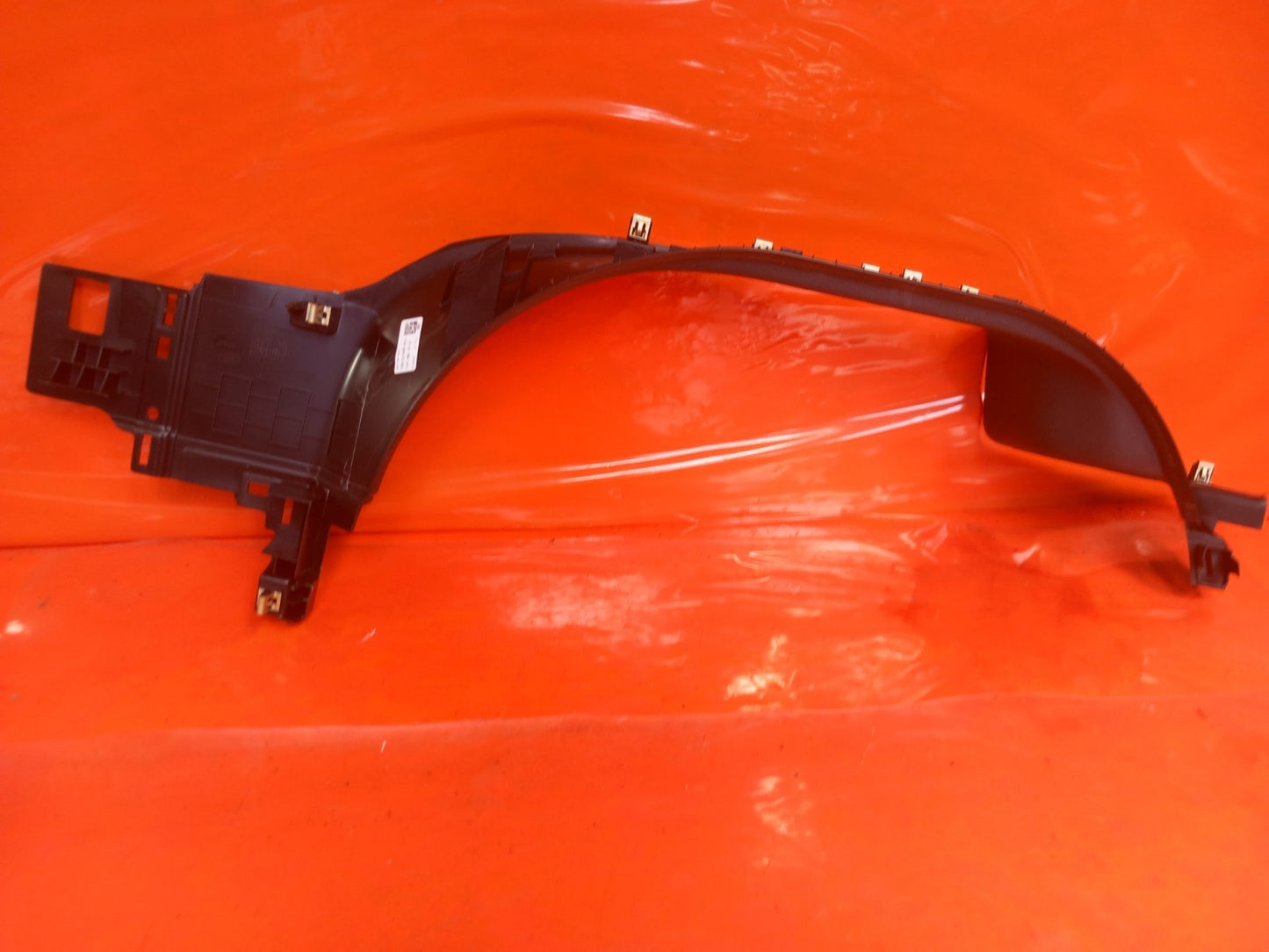 Land Rover Defender L663 3.0 Diesel 2025 Rear Right Door Step Trim L8B213244A - Image 12