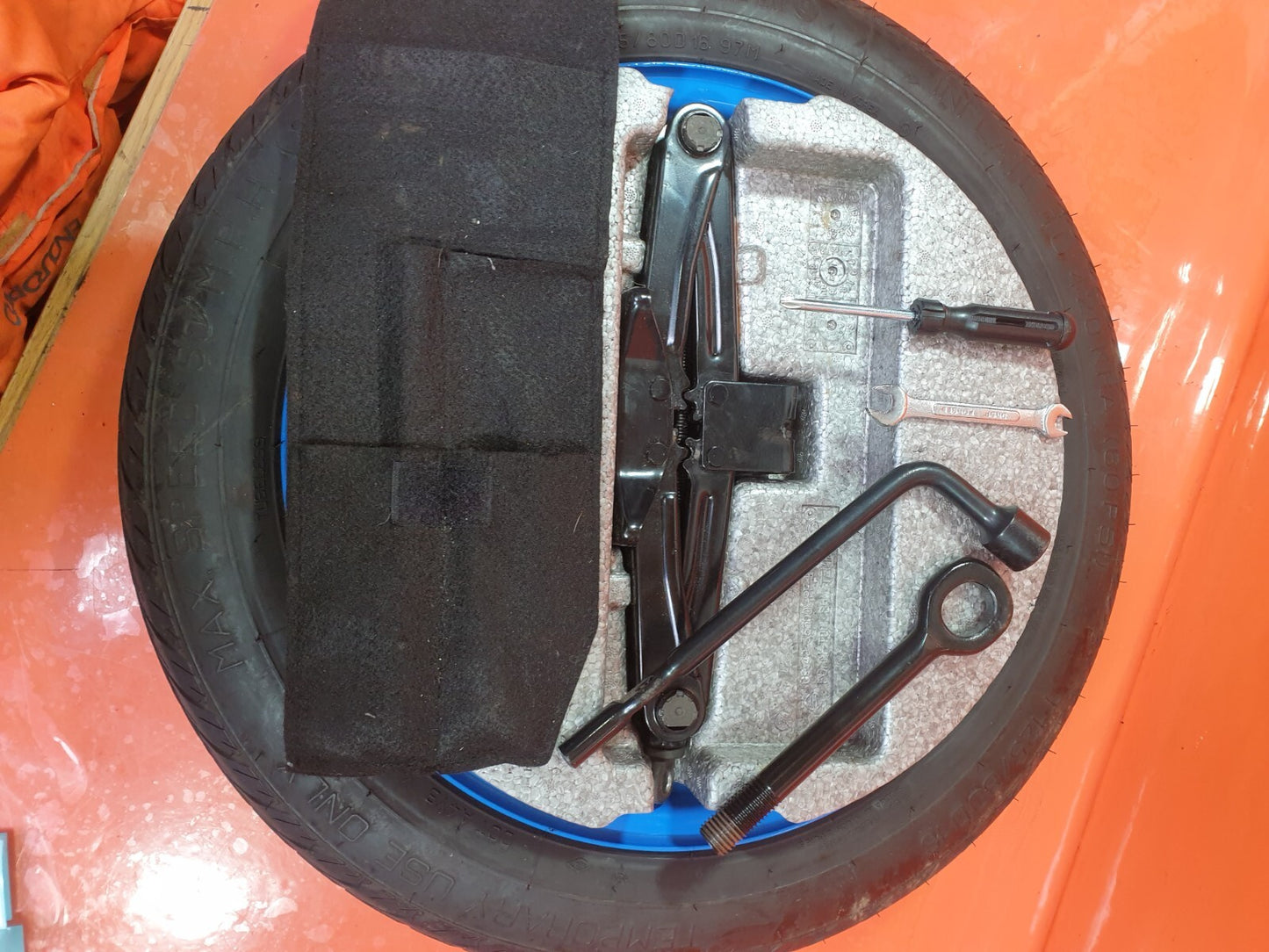 SSANGYONG TIVOLI ELX 1.6 PETROL 2015 SPACE SAVER SPARE WHEEL KIT T125/80 D16 - Image 5
