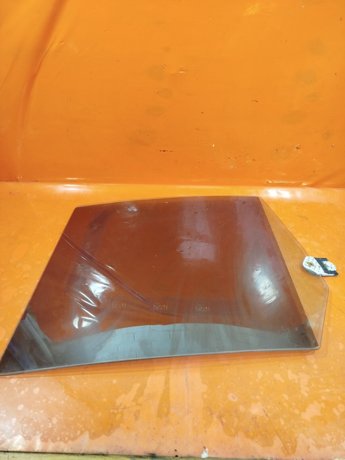 ✅2010 LAND ROVER DISCOVERY 4 L319 REAR RIGHT DOOR GLASS 5H22-21422-AA + WARRANTY - Image 3