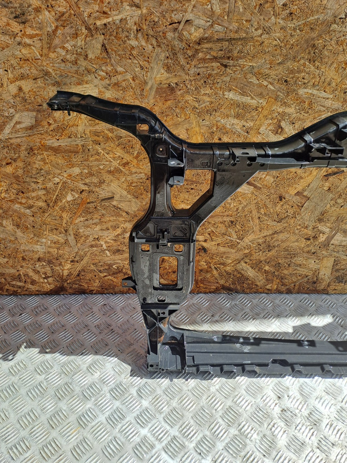 ✅AUDI Q5 S LINE 2.0 DIESEL 2012 FRONT SLAM PANEL RADIATOR SUPPORT 8R0805594B - Image 4