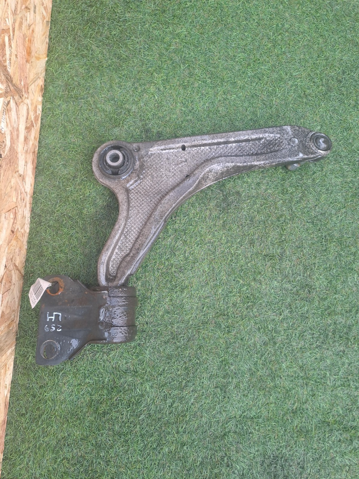 ✅Ford Mondeo Titanium 2016 2.0 Diesel FRONT LEFT LOWER CONTROL ARM WISHBONE A259 - Image 6