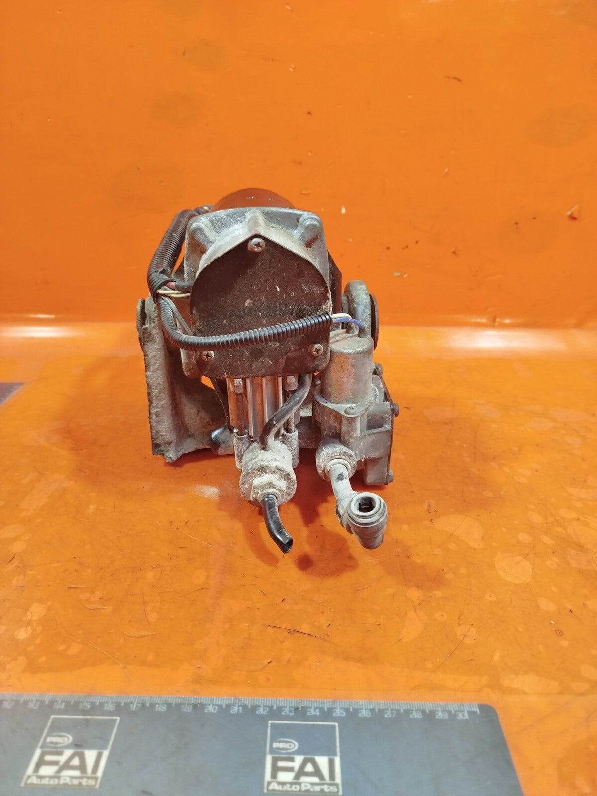 ✅2010 LAND ROVER DISCOVERY 4 L319 AIR SUSPENSION COMPRESSOR 6H22-19G525-BF A244 - Image 12
