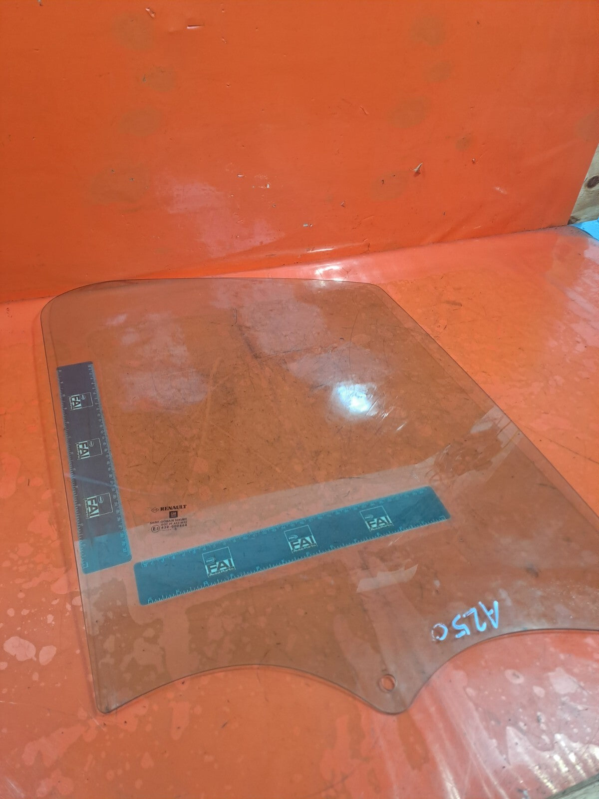 ✅RENAULT TRAFIC MK3 Sl27 1.6 DIESEL 2015 FRONT RIGHT DOOR WINDOW GLASS 43R000464 - Image 5